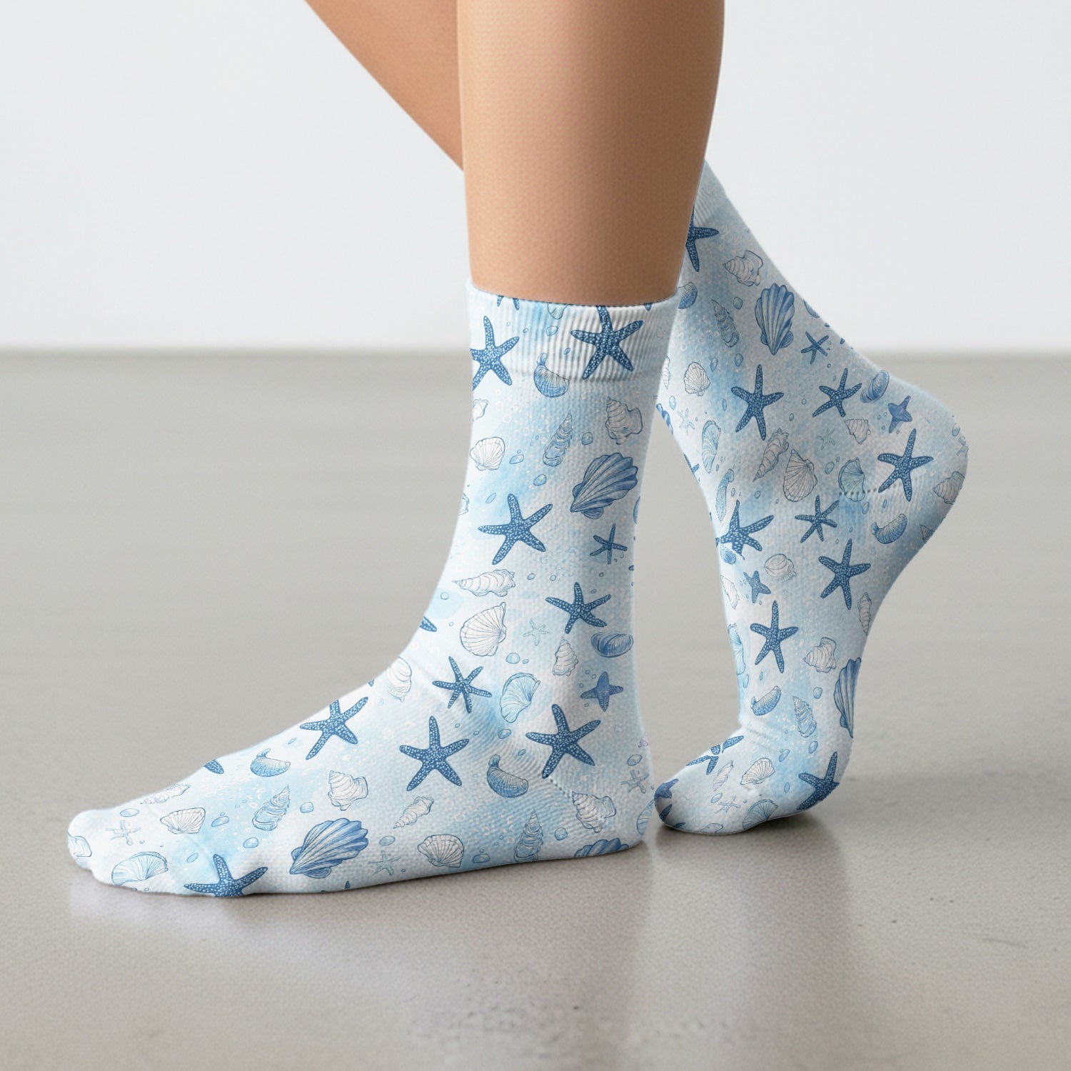 Blue Sea Shells Starfish Pattern Socks, Adult Socks for Men and Women