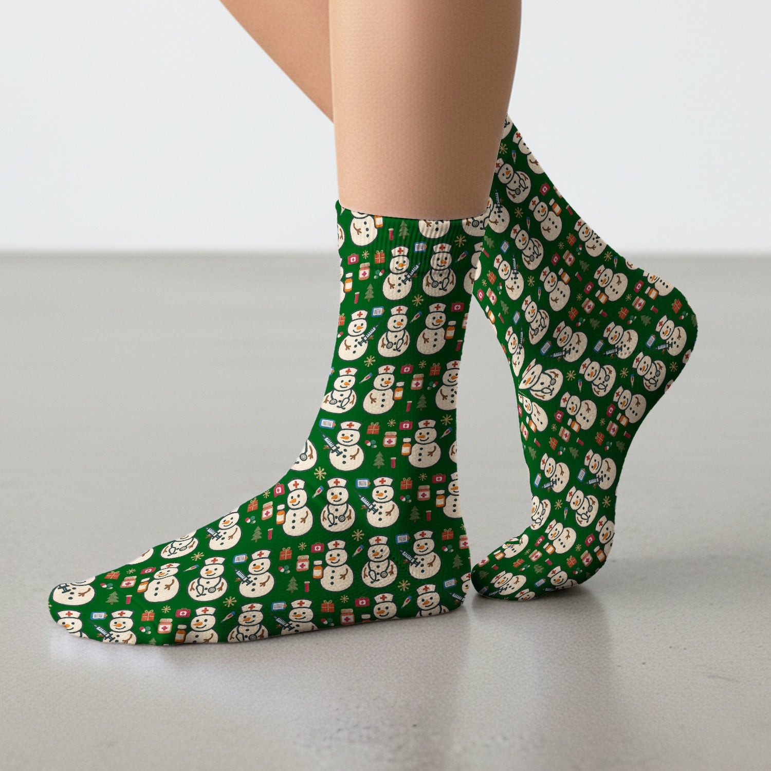 Snowman Nurse Christmas Scrub Socks – Festive Medical Pattern Sock – Cute Holiday Uniform For Nursing