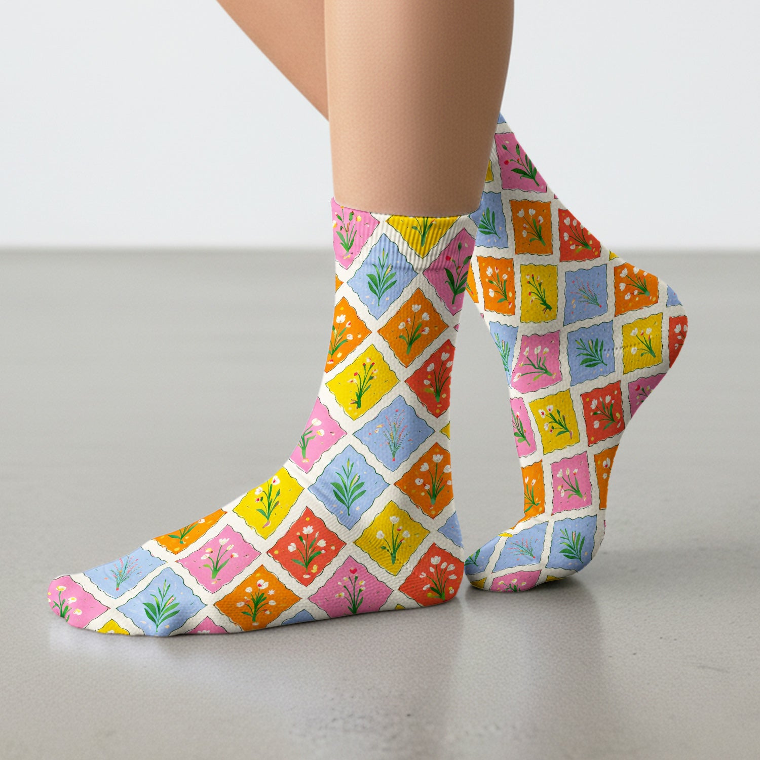 Cute Colorful Floral Tile Pattern Socks, Socks for Nurse Doctor