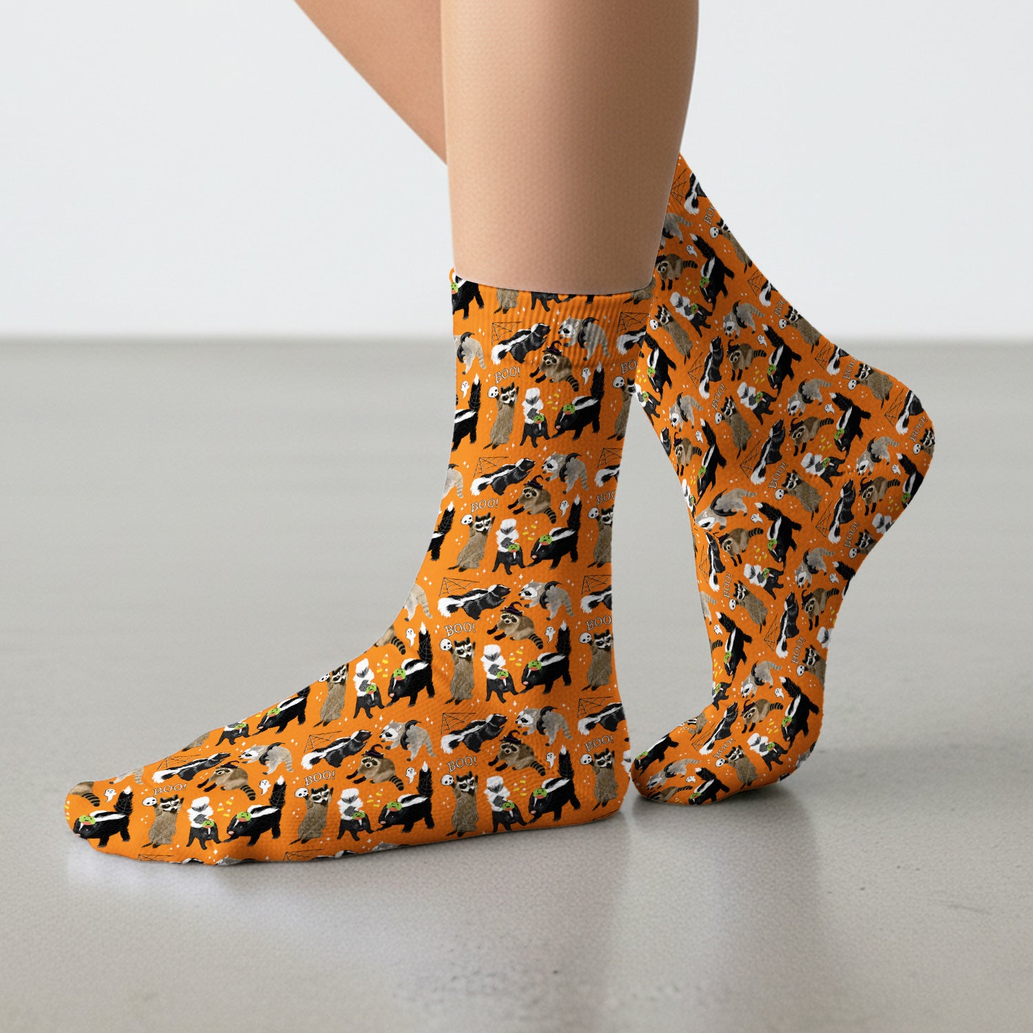 Halloween Wildlife with Skunk Raccoon Pattern Socks, Adult Socks for Men and Women