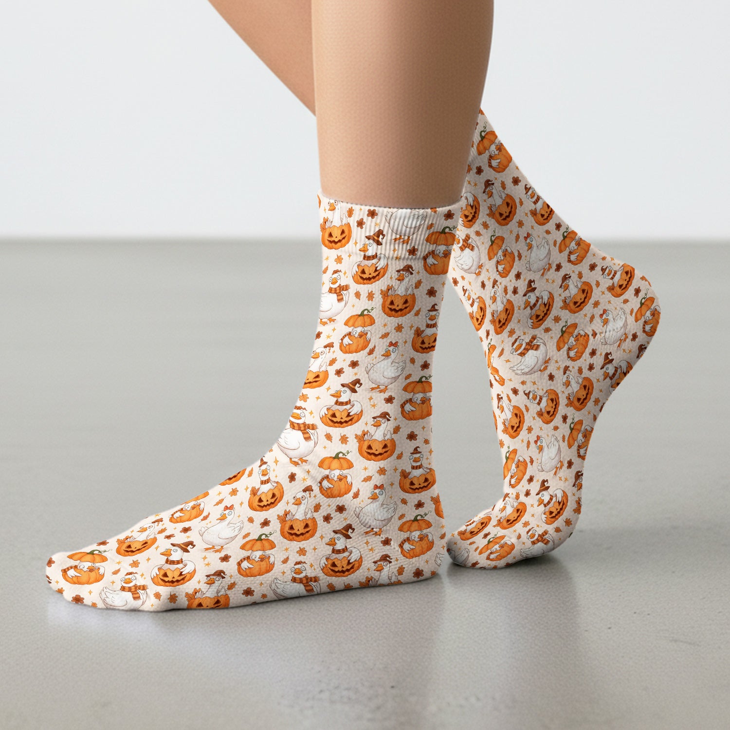 Cute Halloween Goose And Pumpkins Socks, Adult Socks for Men and Women