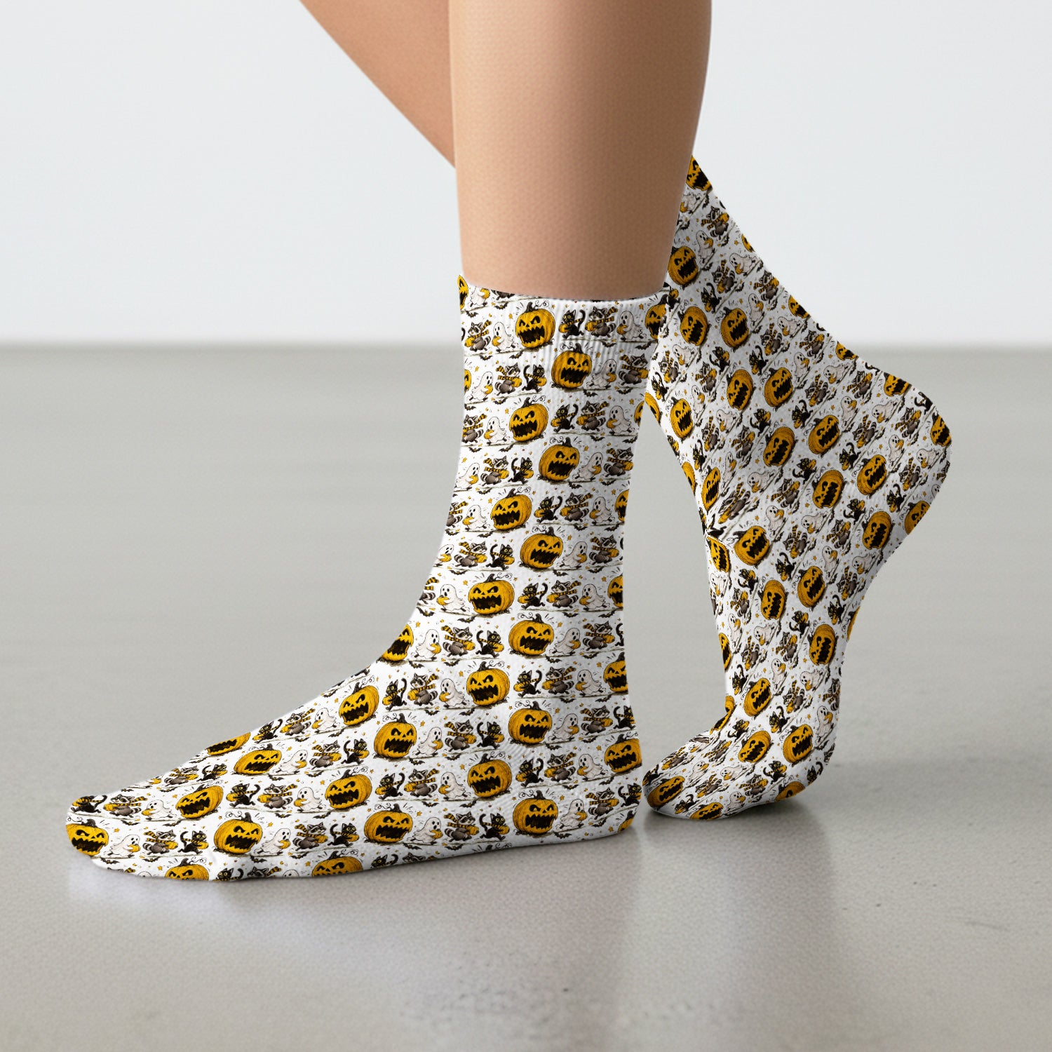 Spooky Halloween Woodland Critters Pattern Socks, Adult Socks for Men and Women