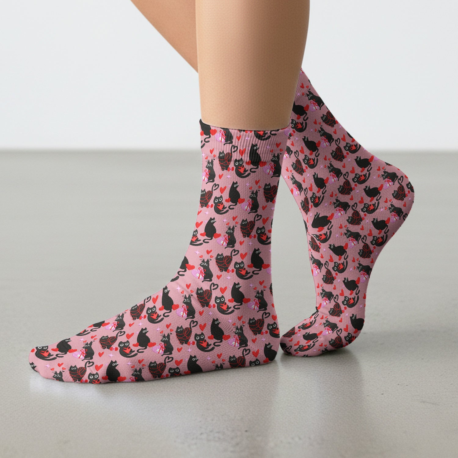 Valentine’s Day Scrub Socks, Cute Black Cat With Heart Pattern Nurse Sock, Breathable Fabrics Nursing Uniform
