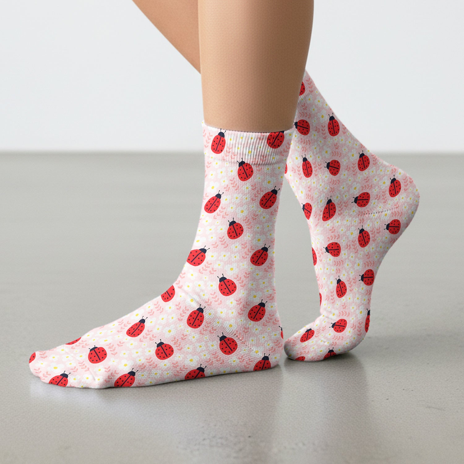 Cute Ladybug Blossom Print Socks, Breathable Fabrics Medical Uniform