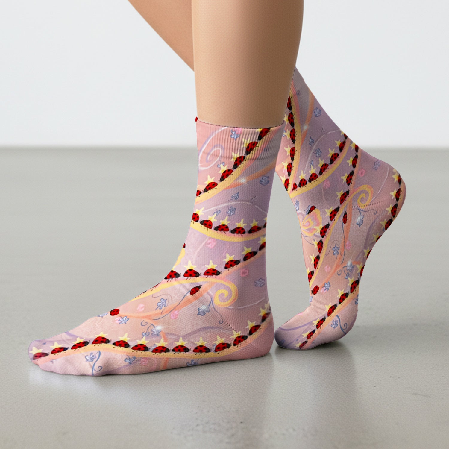 Cute Ladybug Star Vine Swirl Pattern Socks, Adult Socks for Men and Women