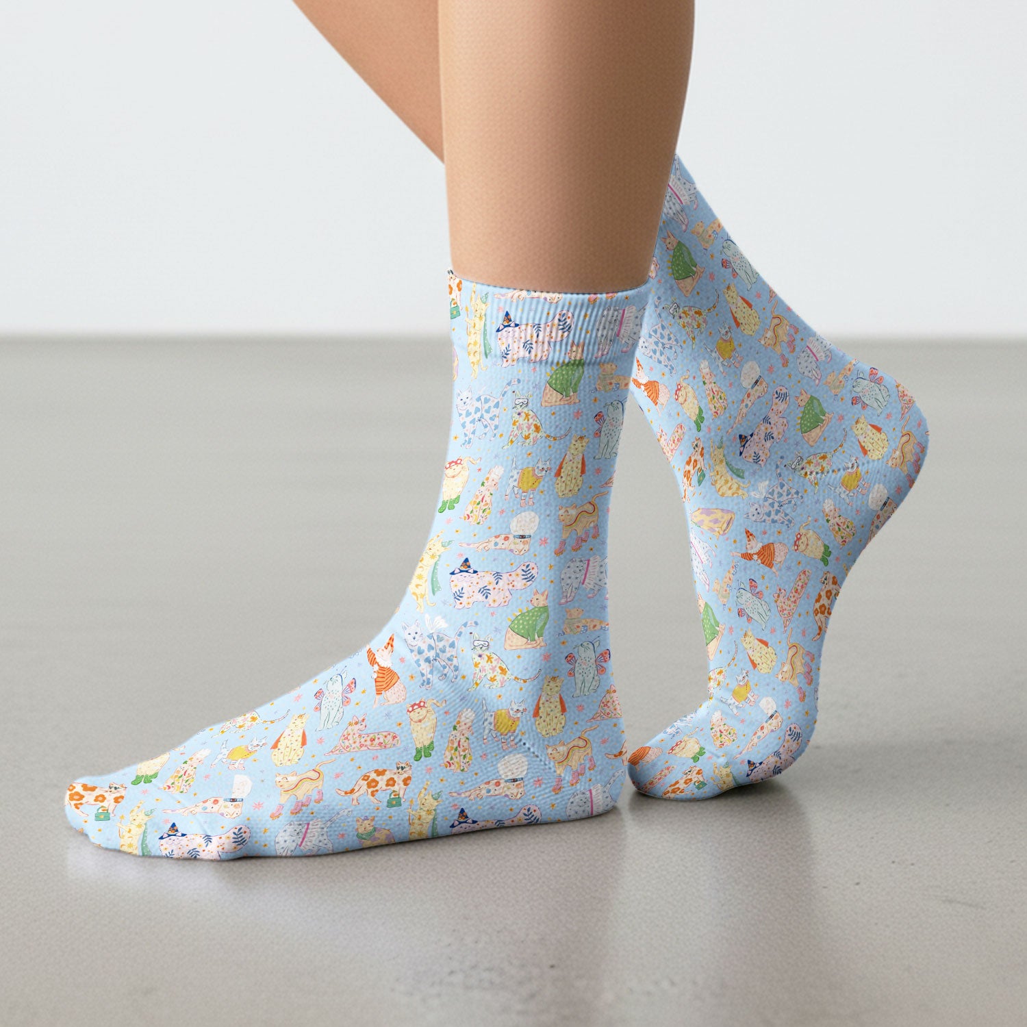 Colorful Pastel Cartoon Cats Print Socks, Breathable Fabrics Medical Uniform