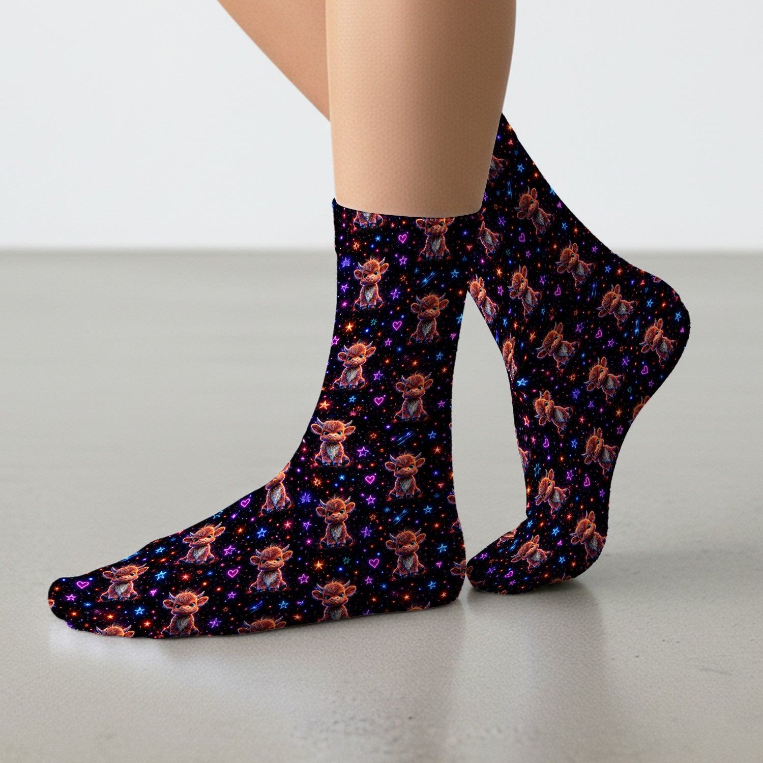 Neon Highland Cow Stars Pattern Socks, Adult Socks for Men and Women