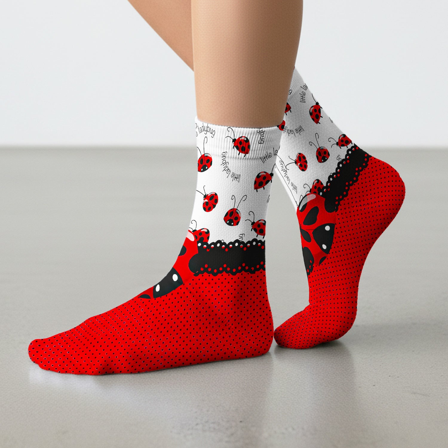 Cute Little Ladybug Polka Dot Pattern Socks, Adult Socks for Men and Women