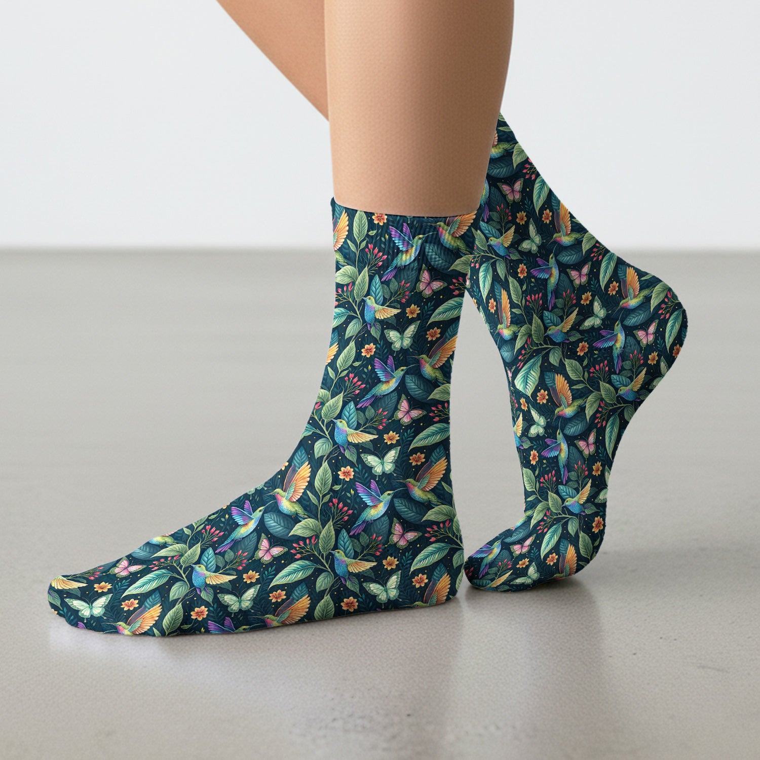 Vibrant Hummingbird Garden Nurse for RN, CNA, Botanical Medical Socks, Adult Socks for Men and Women