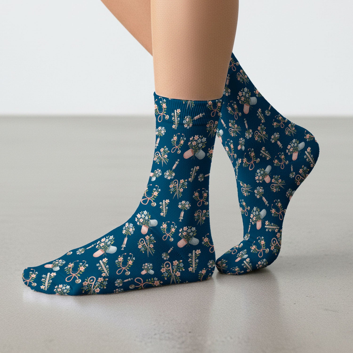 Floral Medical Scrub Socks, Elegant Stethoscope With Flower Nursing Sock, Breathable Fabrics Nurse Uniform