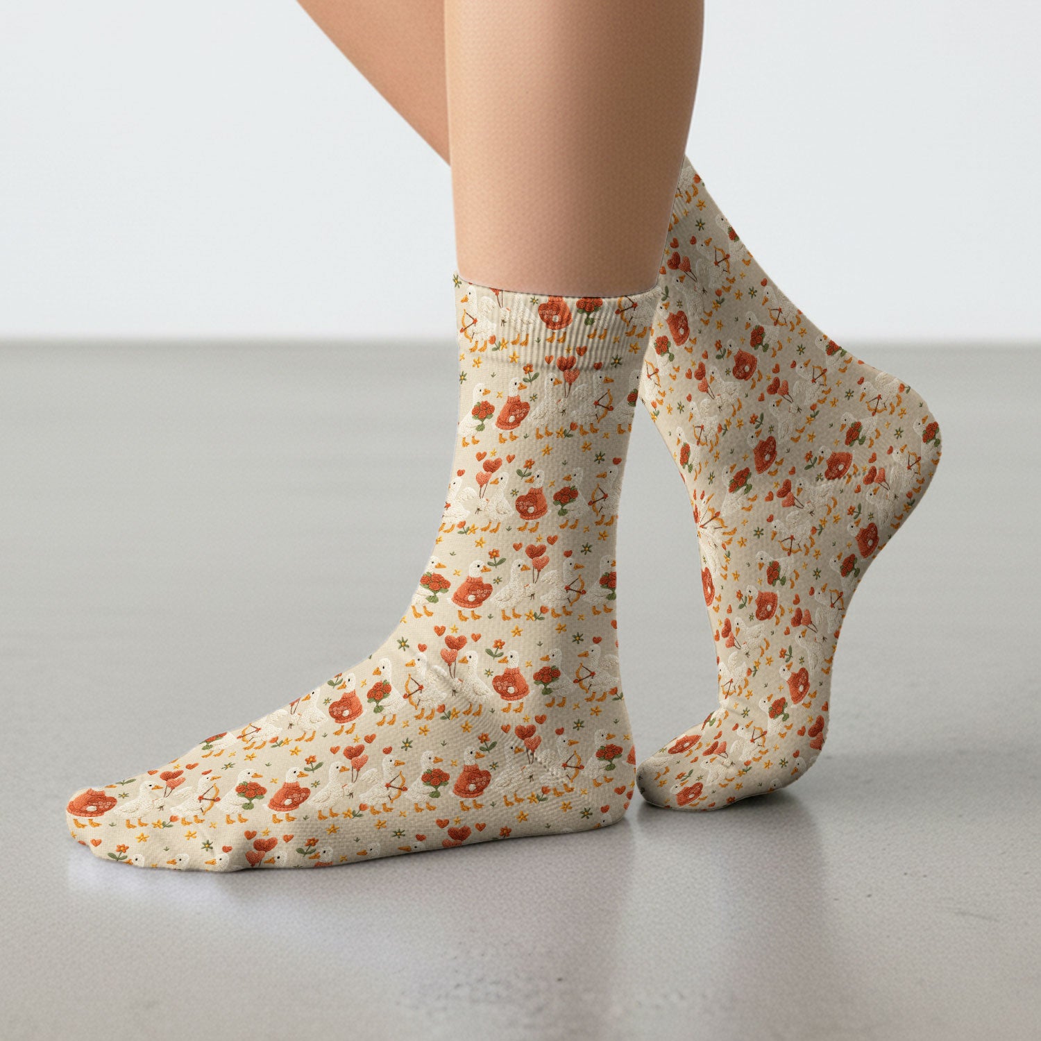 Cute Goose Nurse Scrub Socks, Valentine Farm Medical Pattern Sock, Breathable Fabrics Nursing Uniform