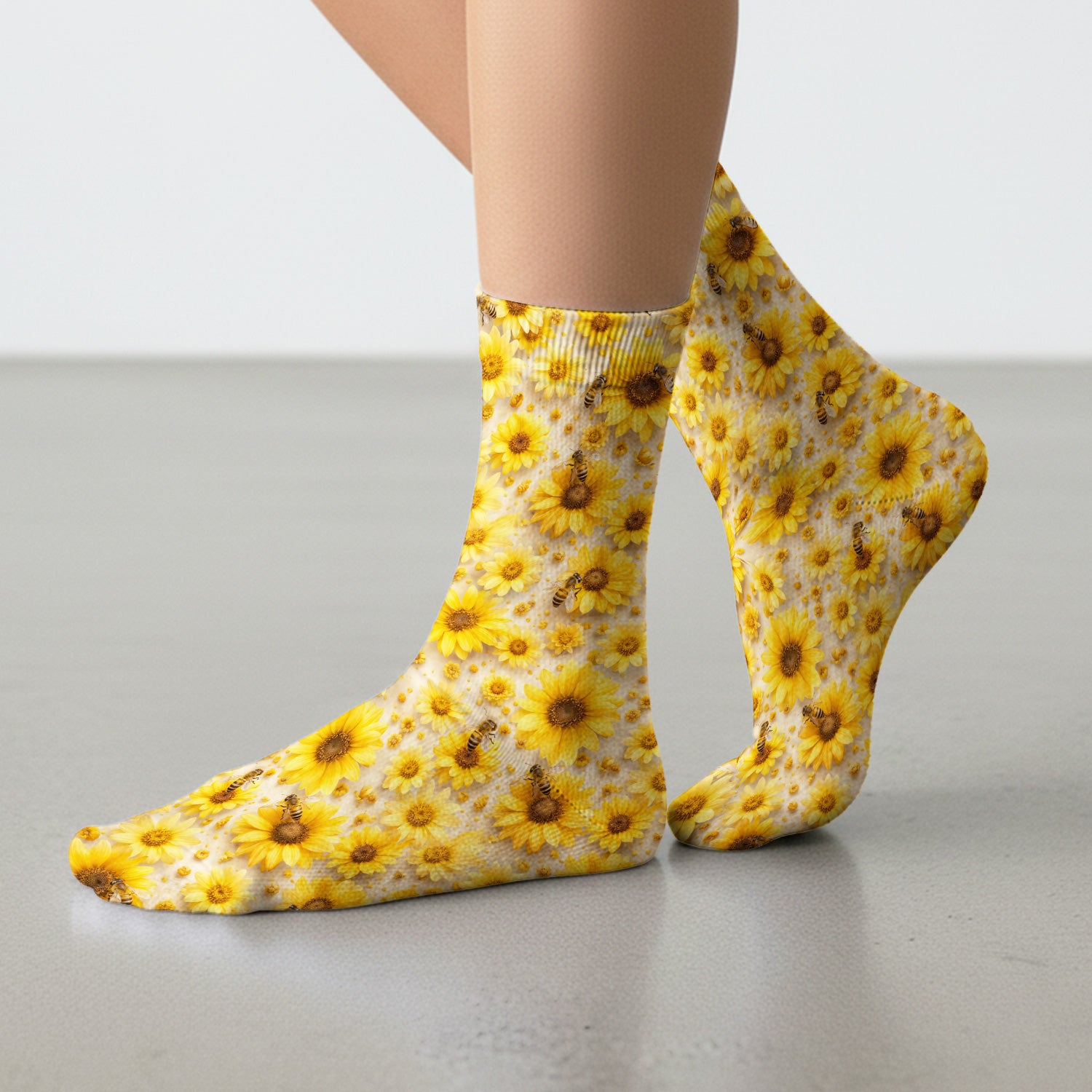 Yellow Sunflower Bee Garden Bloom Pattern Socks, Adult Socks for Men and Women
