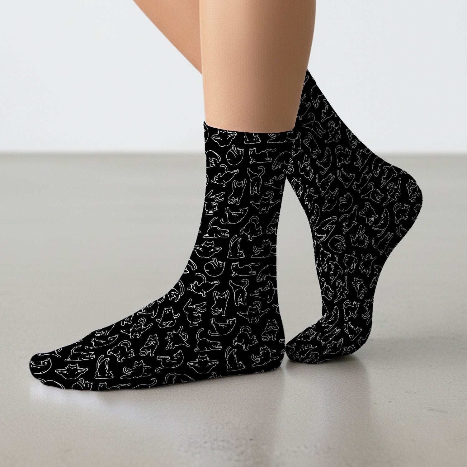 Cute Cat Outline Playing Pattern Socks, Breathable Fabrics Medical Uniform