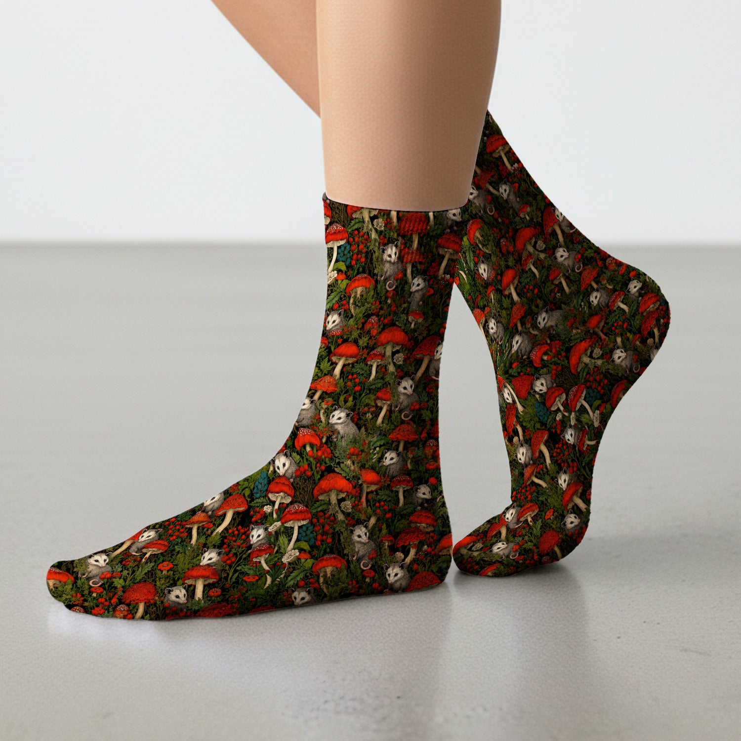 Woodland Opossum Red Mushroom Pattern Socks, Adult Socks for Men and Women