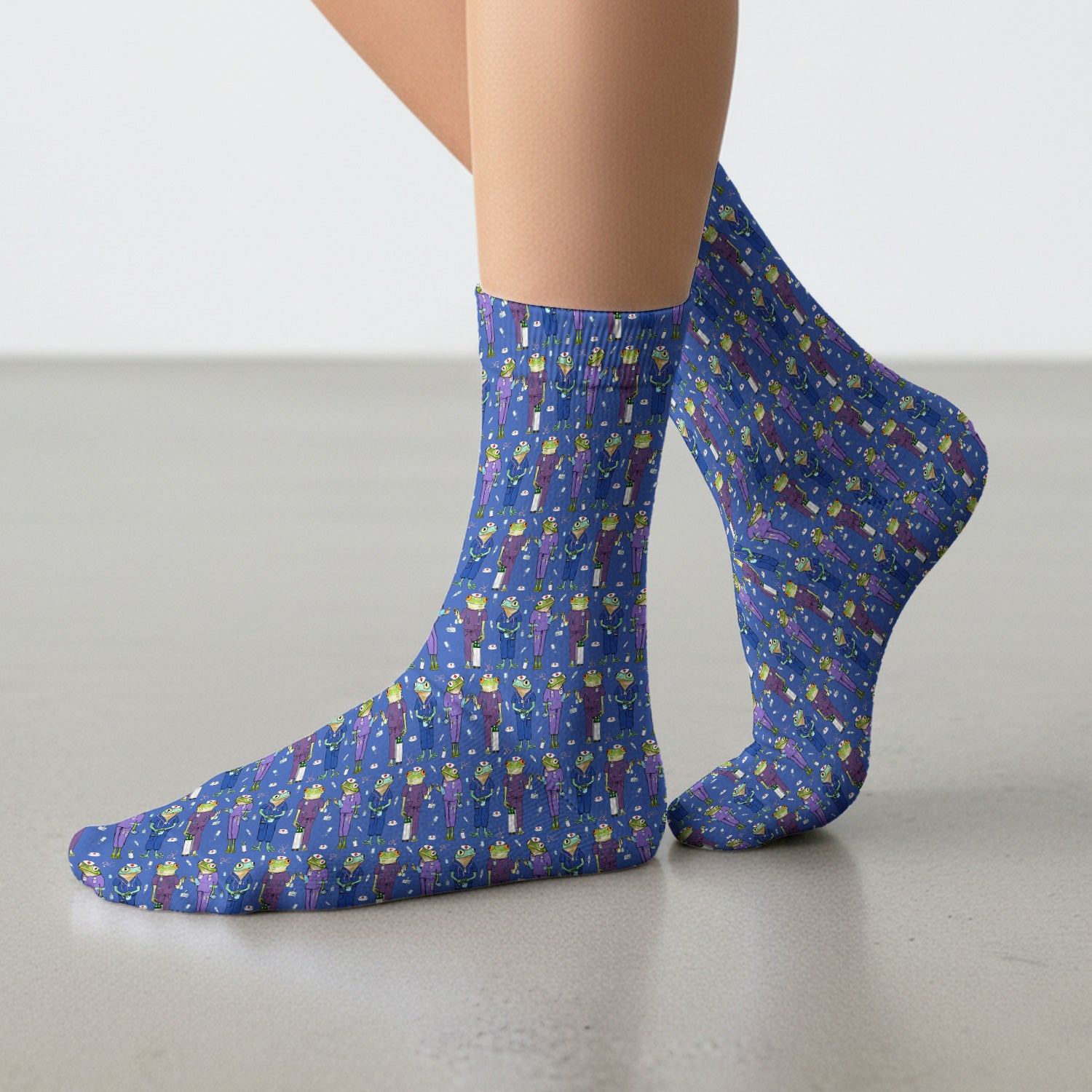 Funny Frog Nurse Pattern Medical Crew Socks for Nurses Gift Idea