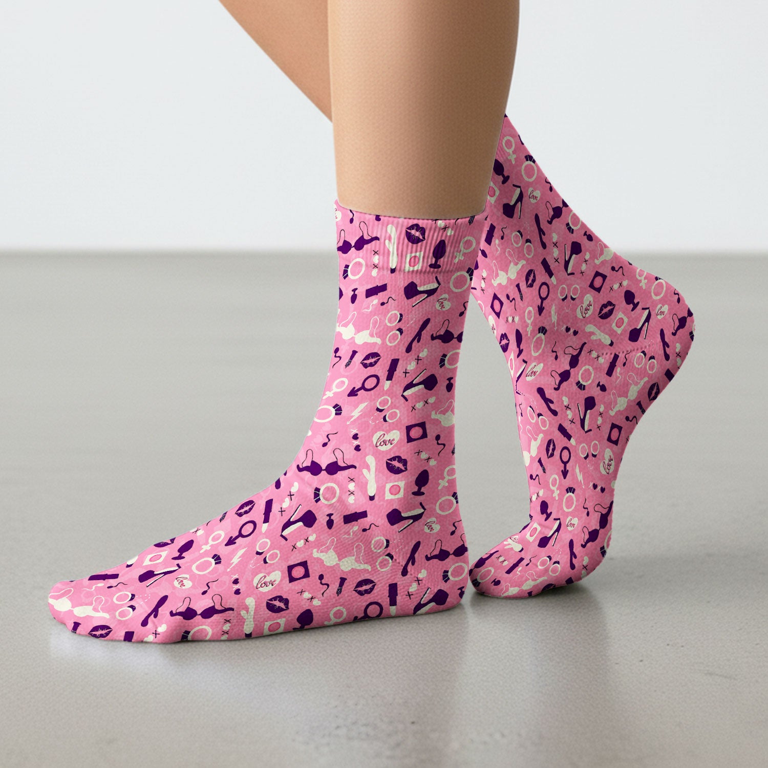 Valentine Pattern Nurse Scrub Socks, Pink Love Nurse Sock, Breathable Fabrics Nursing Uniform