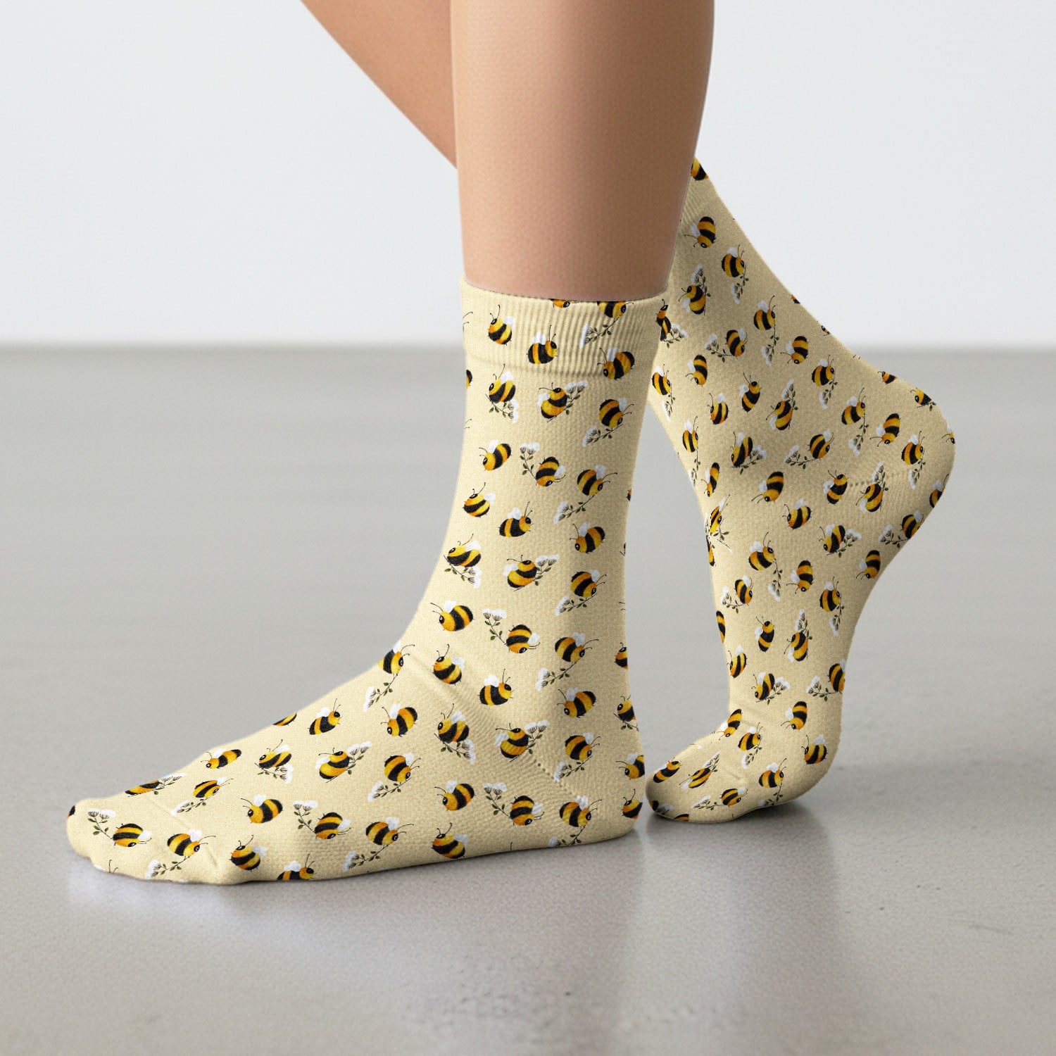 Cute Bumble Bee Blossom Pattern Socks, Adult Socks for Men and Women