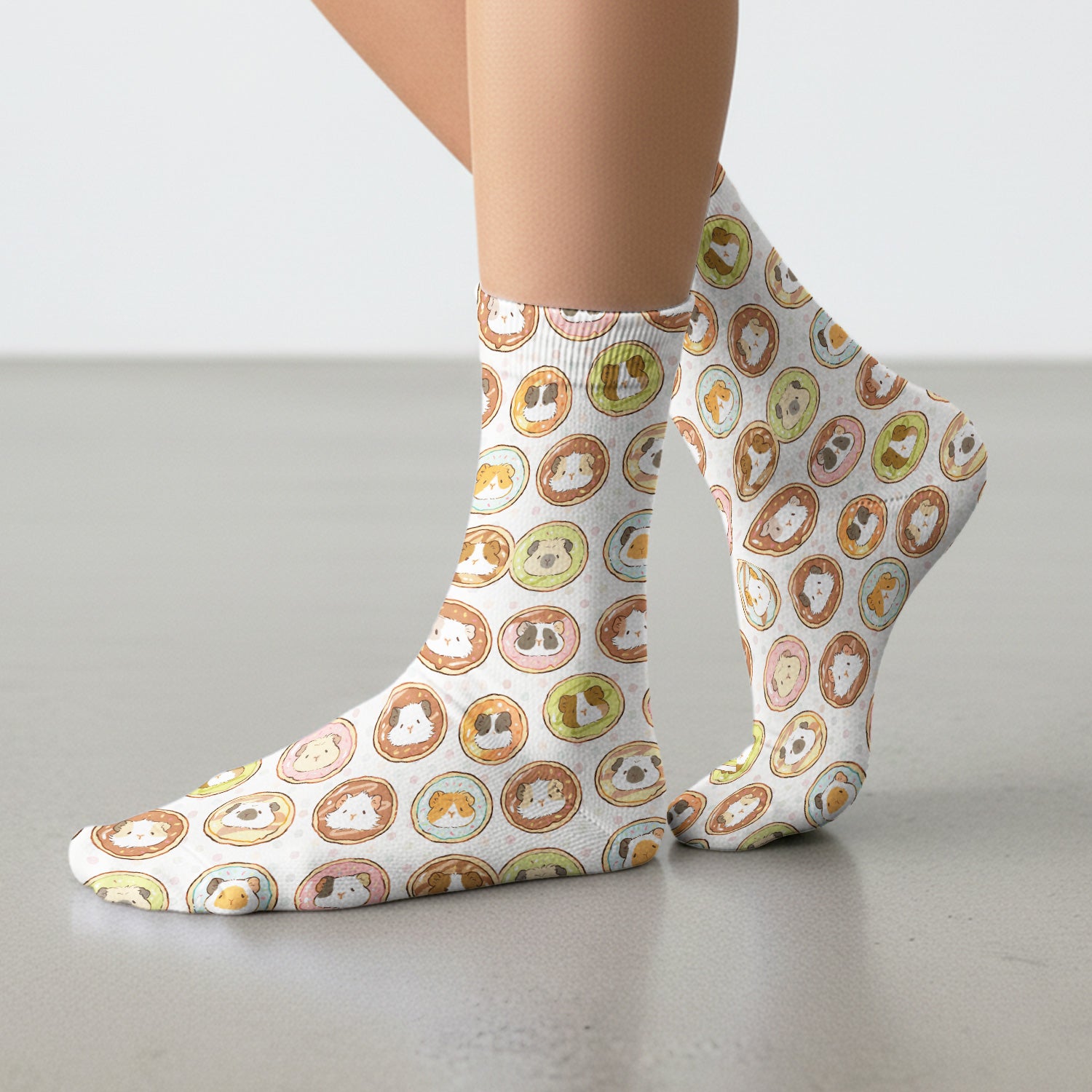 Cute Guinea Pig Donut Circle Pattern Nurse Socks, Socks for Nurse Doctor