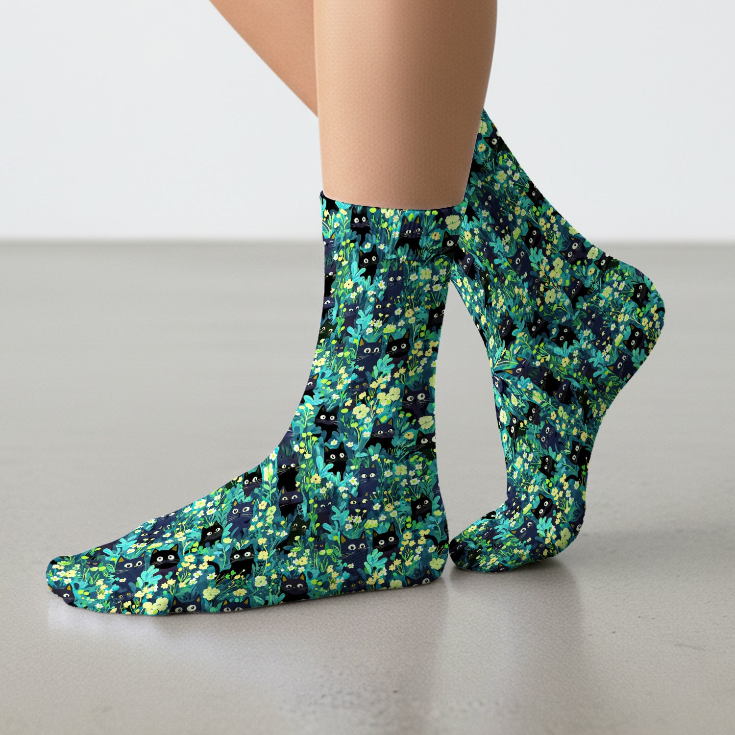 Black Cat Floral Pattern Socks, Adult Socks for Men and Women