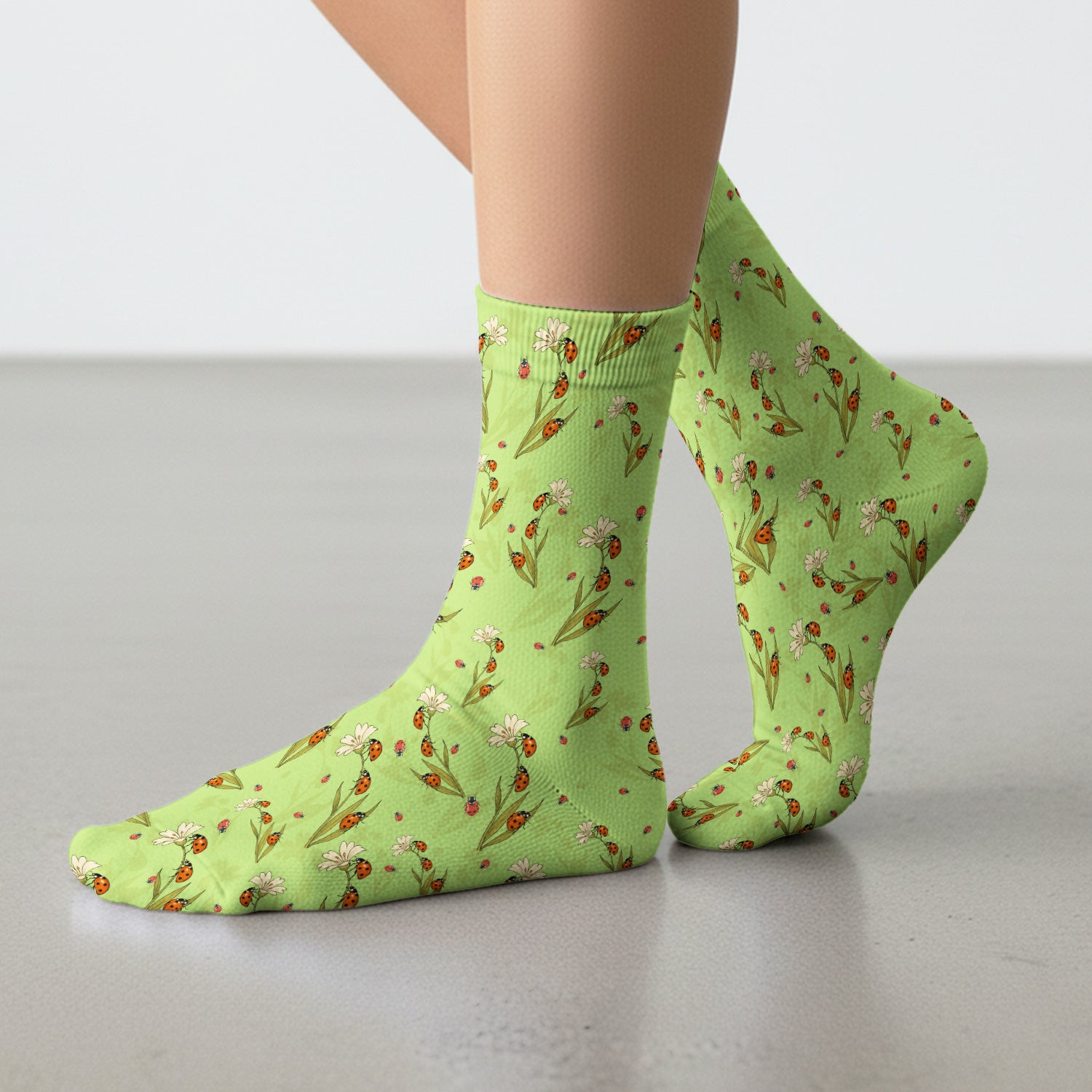 Fresh Daisy Ladybug Garden Pattern Socks, Breathable Fabrics Medical Uniform