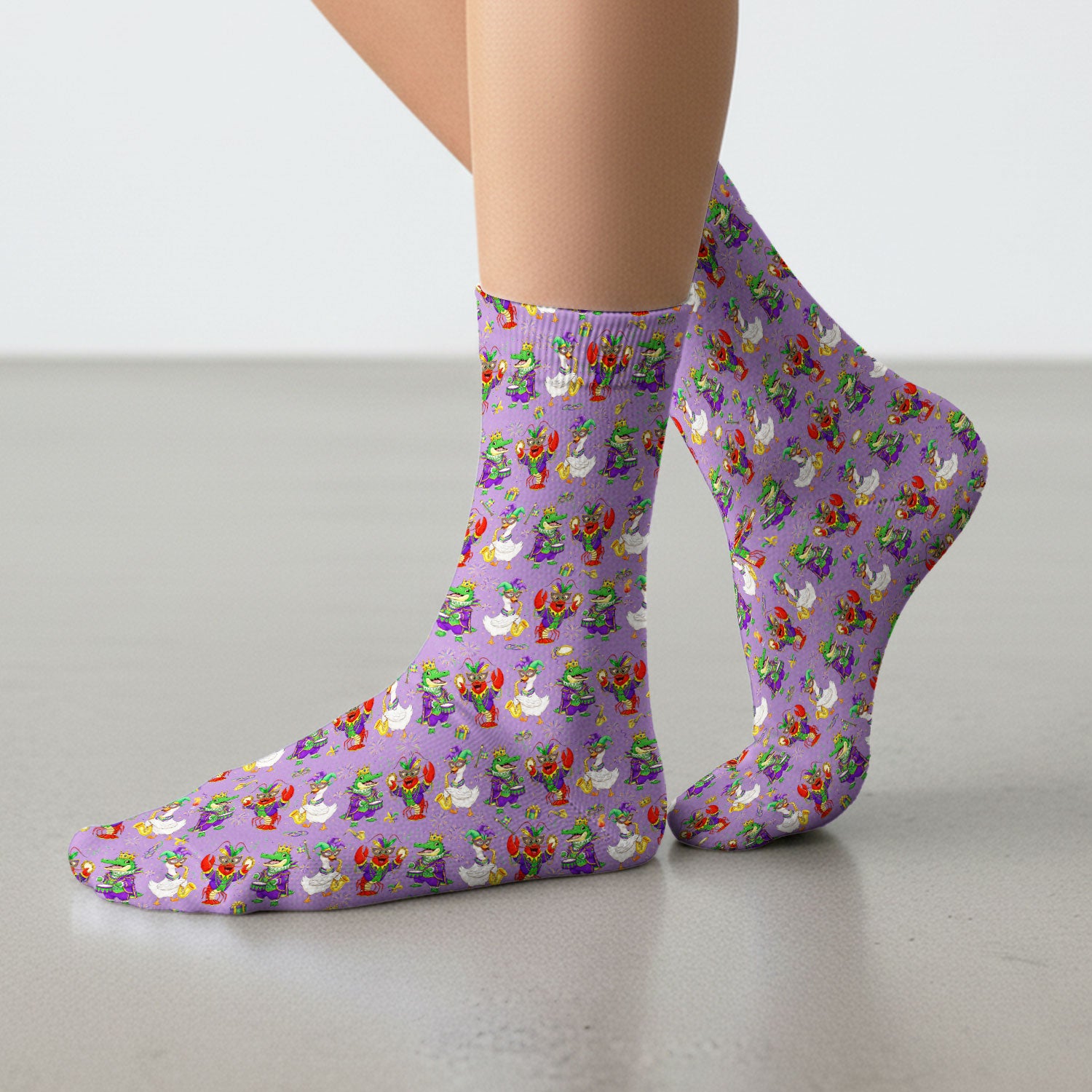 Crawfish And Duck Carnival Scrub Socks, Mardi Gras Parade Pattern Nurse Sock, Breathable Fabrics Nursing Uniform