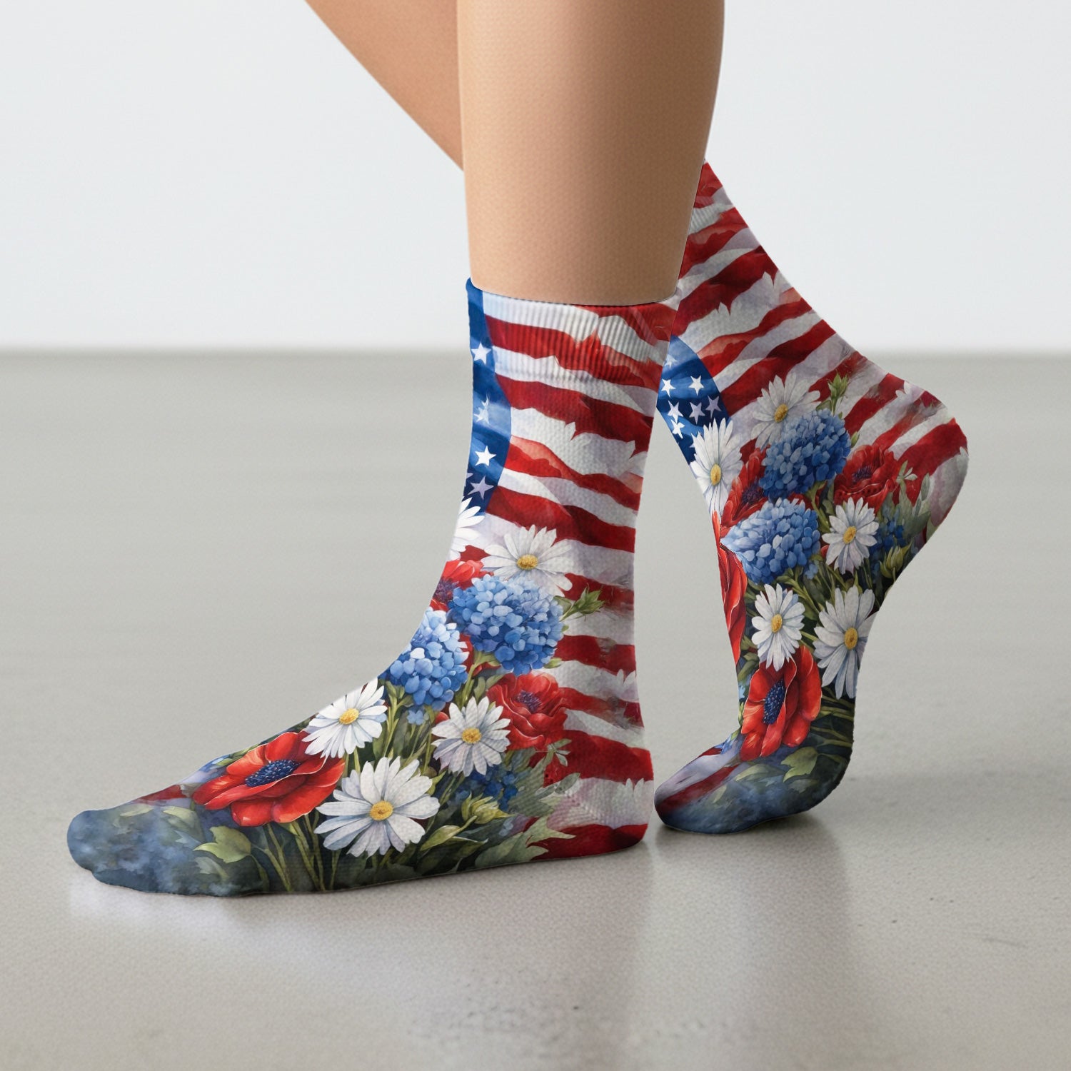 Festive US Flag Floral Bouquet Pattern Socks, Adult Socks for Men and Women