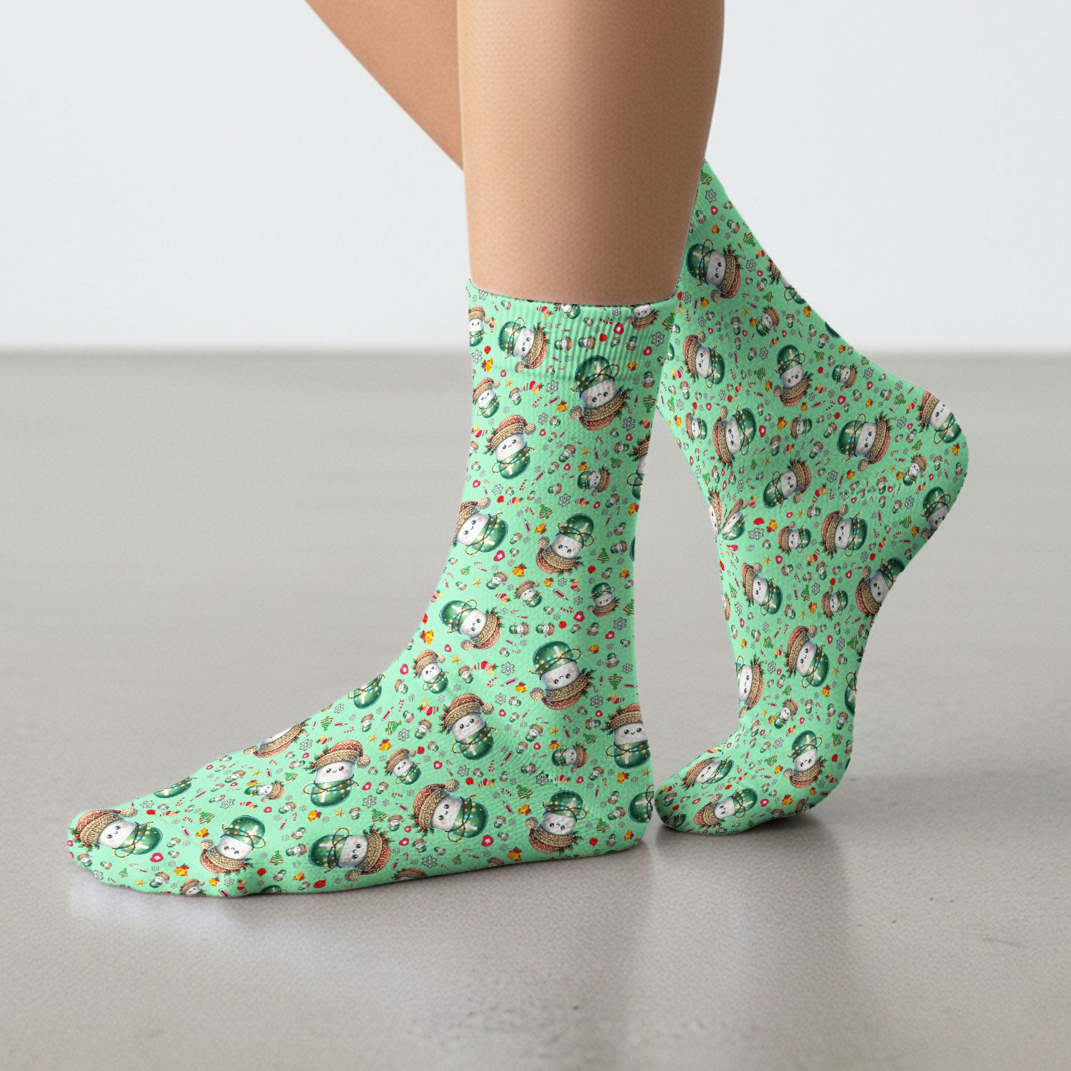 Pharmacy Tech Christmas Socks – Cute Green Snowman Print Nurse Outfit – Funny Holiday Medical Uniform for Pharmacists