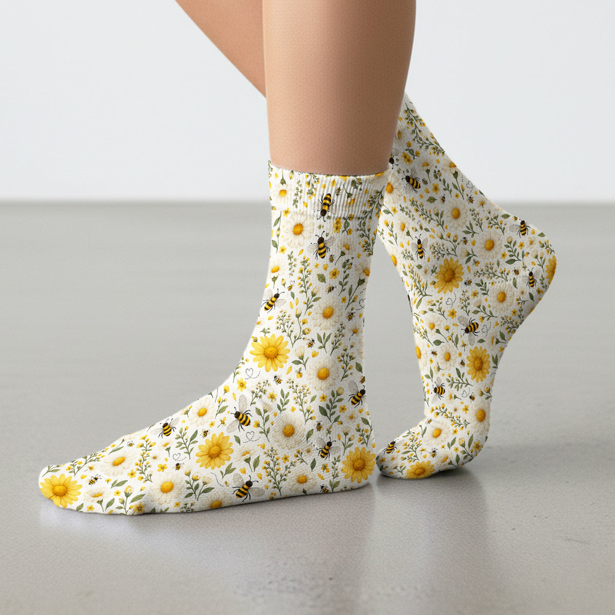 Cute Honey Bee And Daisy Pattern Socks, Adult Socks for Men and Women