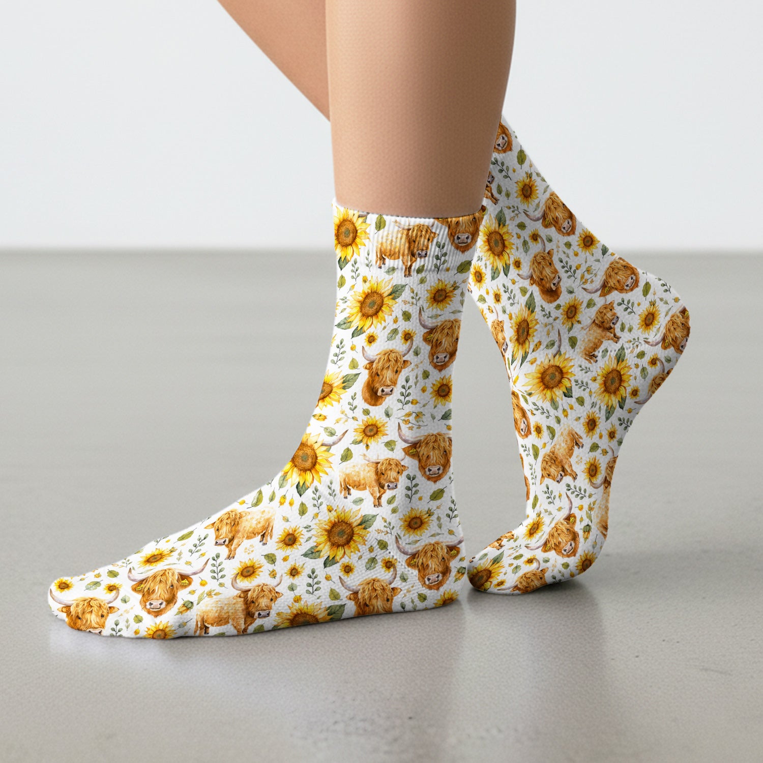 Highland Cow Sunflower Pattern Socks, Adult Socks for Men and Women