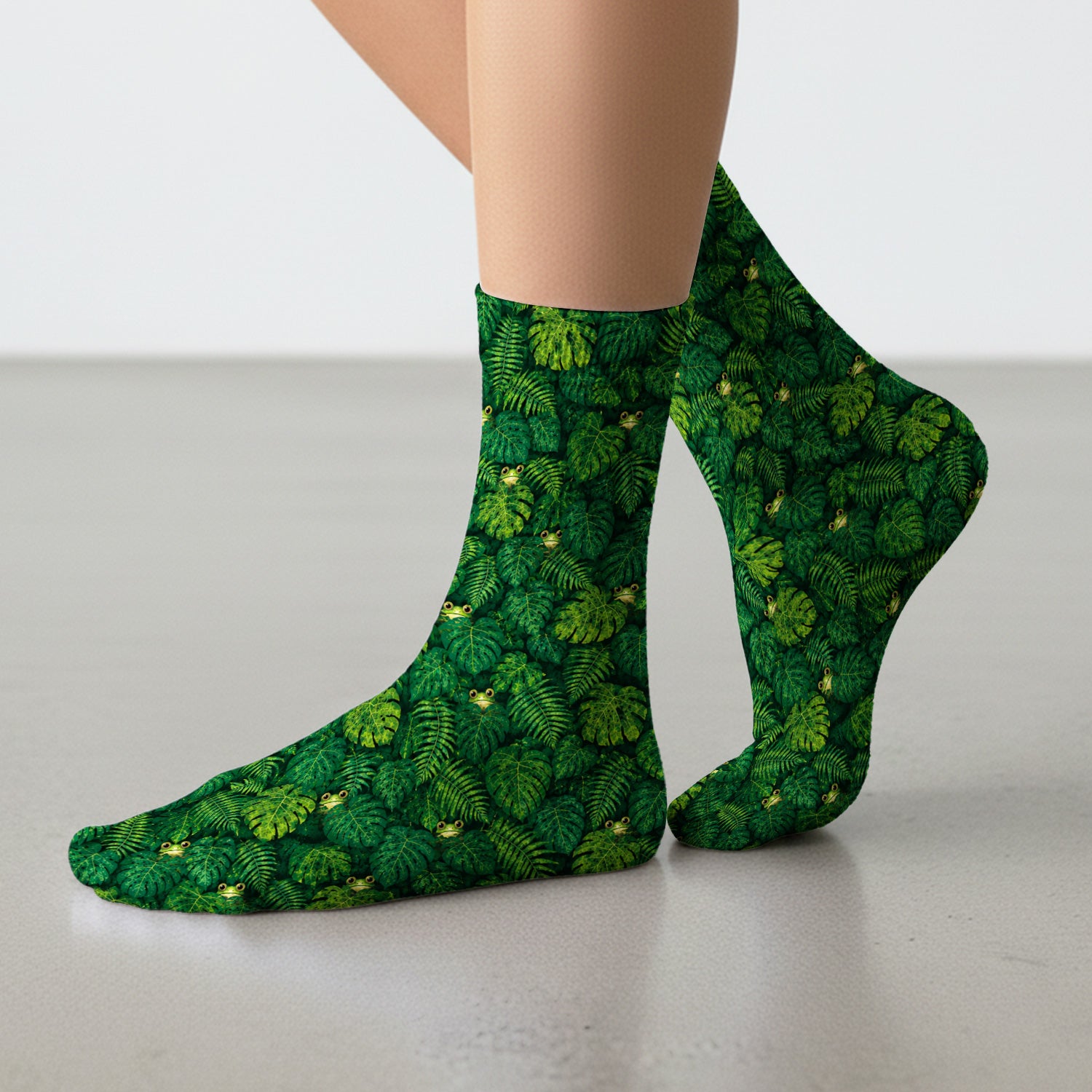 Cute Hidden Frog Jungle Pattern Socks, Adult Socks for Men and Women