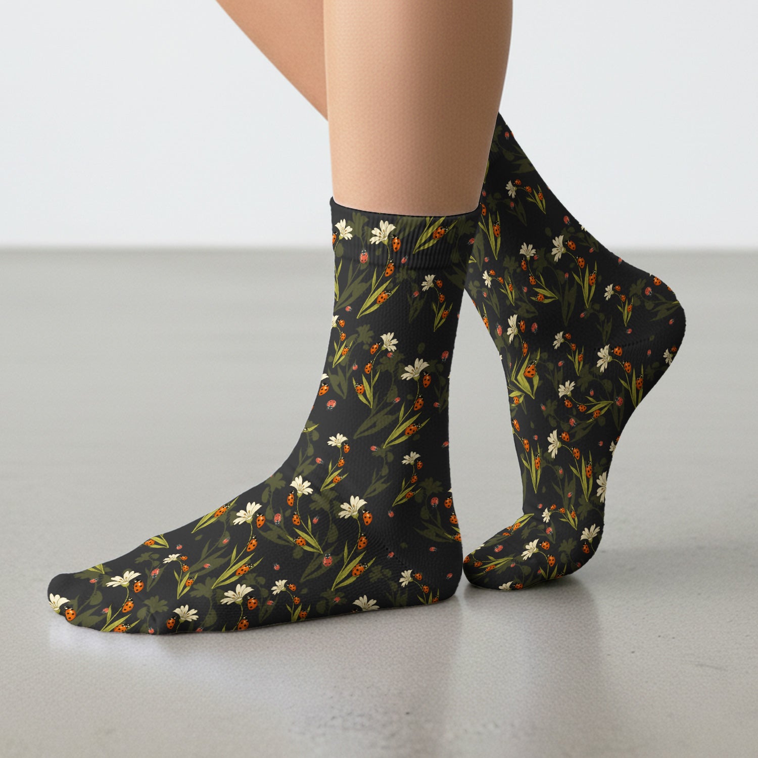 Fresh Daisy Ladybug Garden Pattern Socks, Breathable Fabrics Medical Uniform
