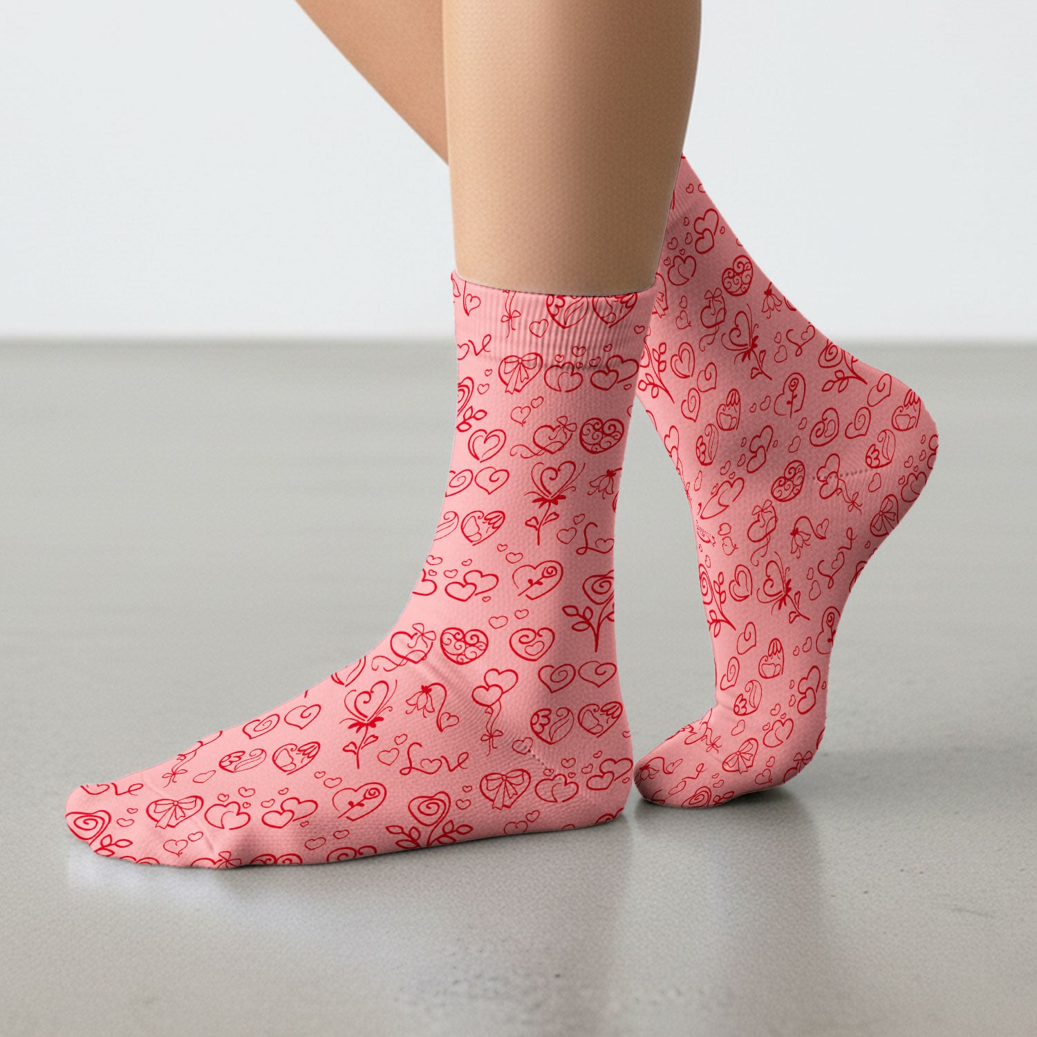 Cute Valentine Heart Scrub Socks, Artistic Heart Pink Love Line Art Pattern Nurse Sock, Comfortable Scrubs For Nursing