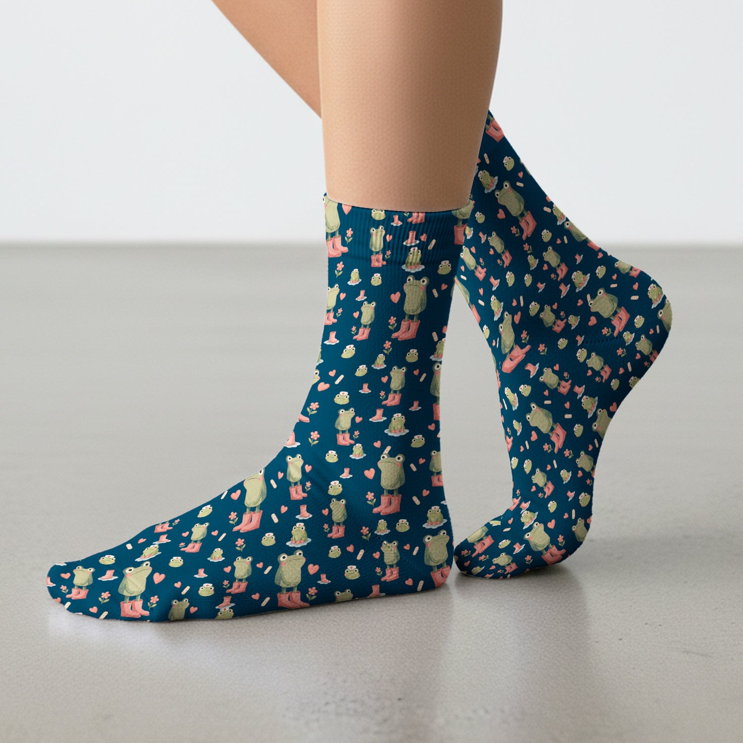 Adorable Frog Boots Heart Pattern Socks, Breathable Fabrics Medical Uniform