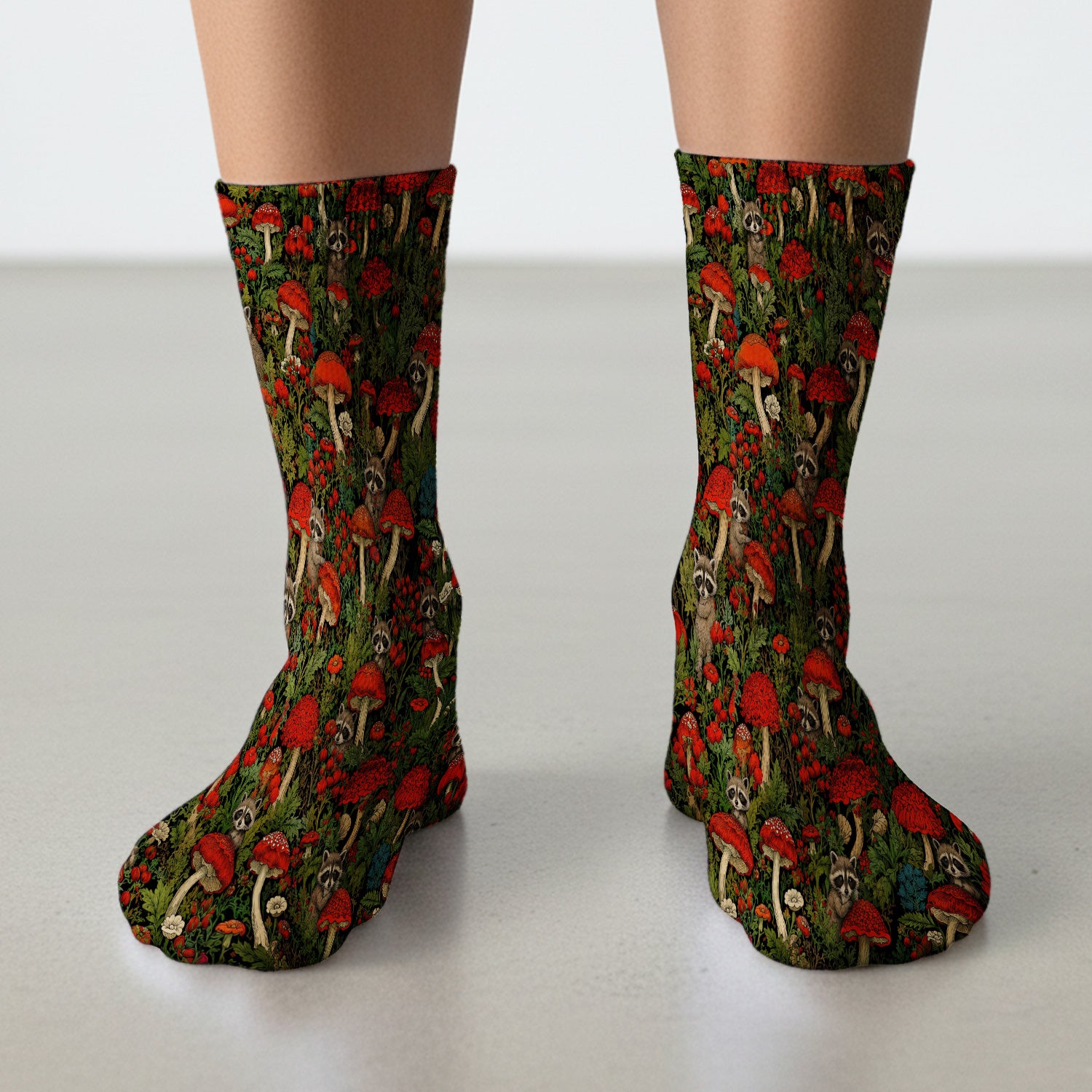 Woodland Raccoon Red Mushroom Pattern Socks, Adult Socks for Men and Women