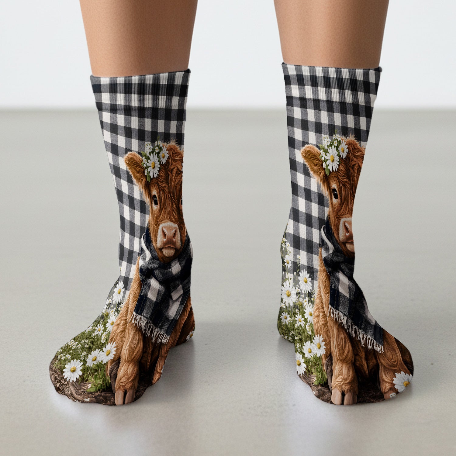Highland Cow Daisy Pattern Socks, Adult Socks for Men and Women
