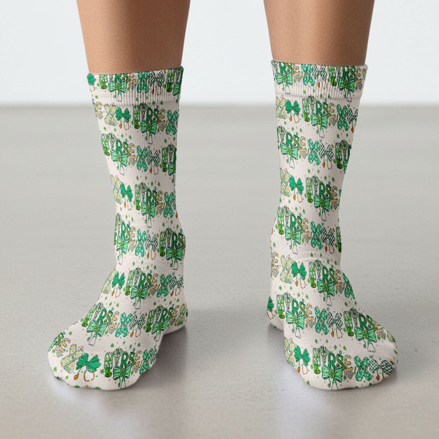 St. Patrick’s Nurse Scrub Socks, Lucky Clover And Green Bow Pattern Nurse Sock, Breathable Fabrics Nursing Uniform