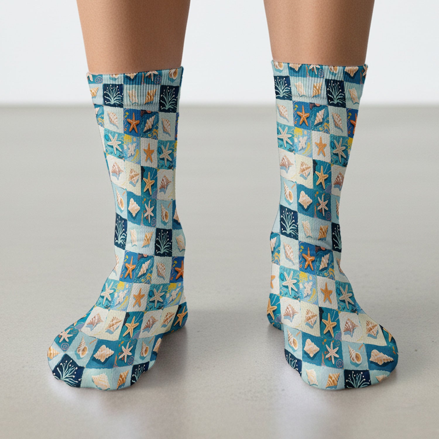Cute Seashell Starfish Ocean Tile Pattern Socks, Adult Socks for Men and Women
