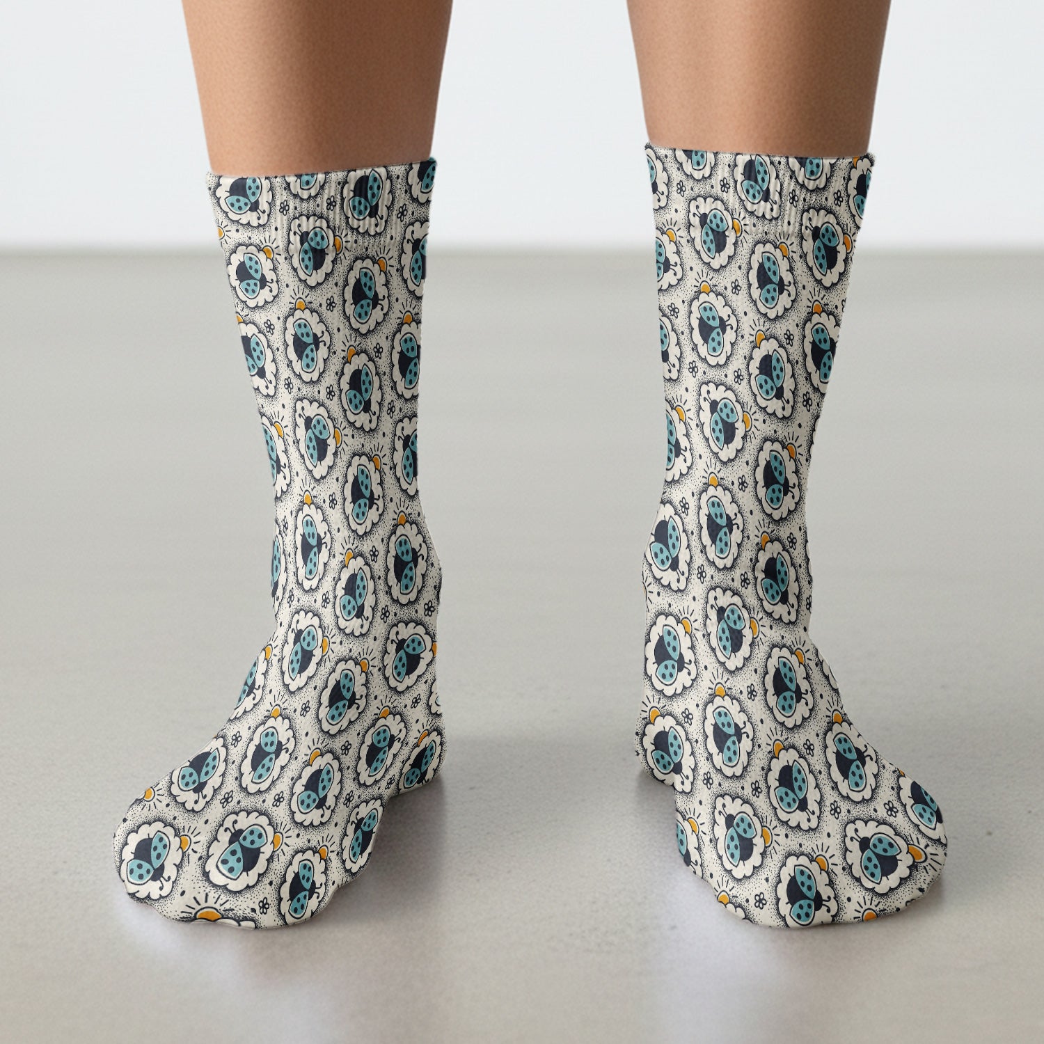 Cute Ladybug in Floral Frame Pattern Socks, Breathable Fabrics Medical Uniform