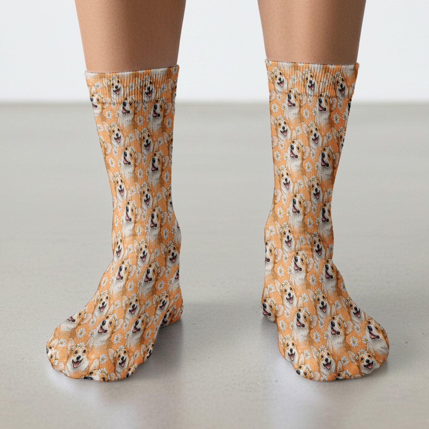 Happy Corgi Daisy Floral Pattern Orange Socks, Socks for Nurse Doctor