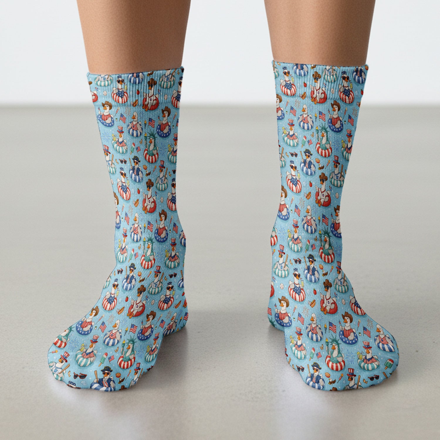 Funny Patriotic Duck Pool Party Pattern Socks, Adult Socks for Men and Women