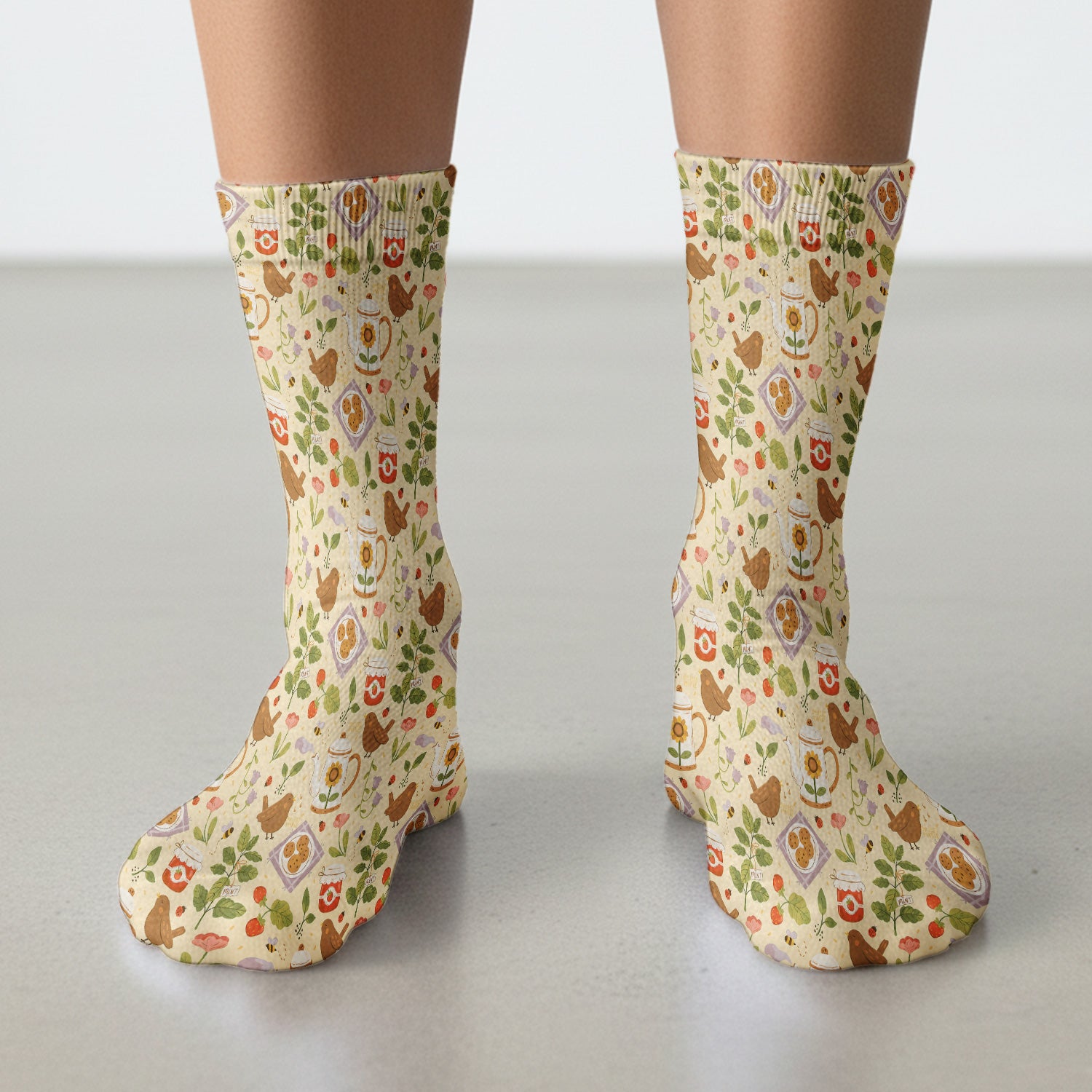 Cute Garden Tea Bird Strawberry Pattern Socks, Adult Socks for Men and Women