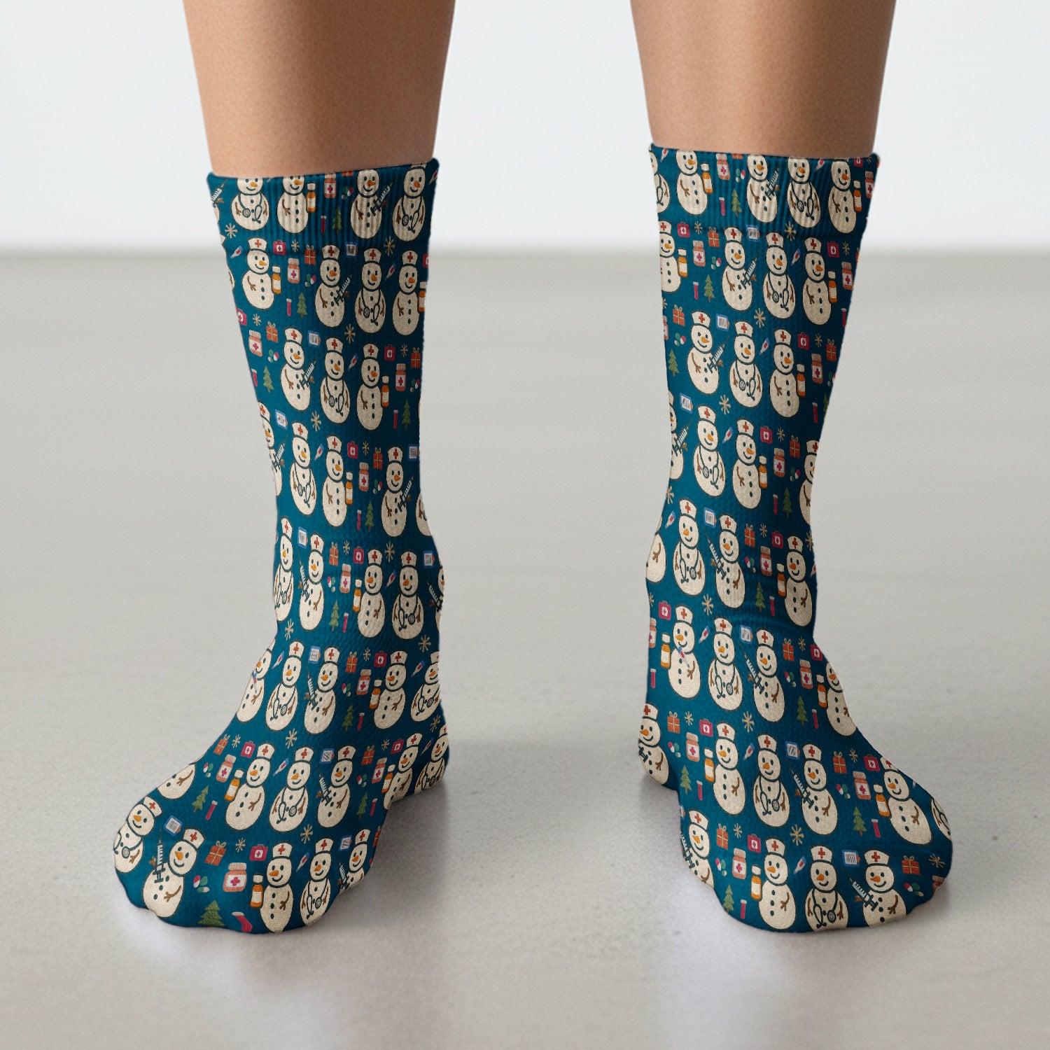 Snowman Nurse Christmas Scrub Socks – Festive Medical Pattern Sock – Cute Holiday Uniform For Nursing