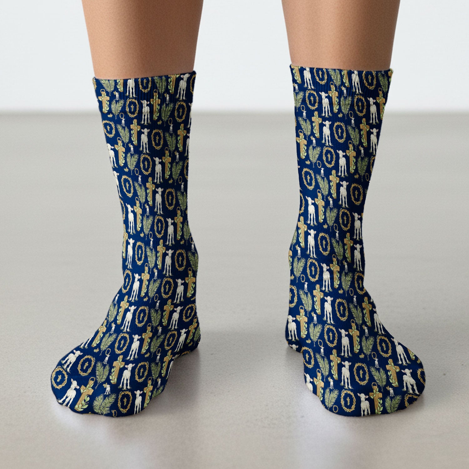 Faith Lamb Cross Pattern Medical Socks, Adult Socks for Men and Women