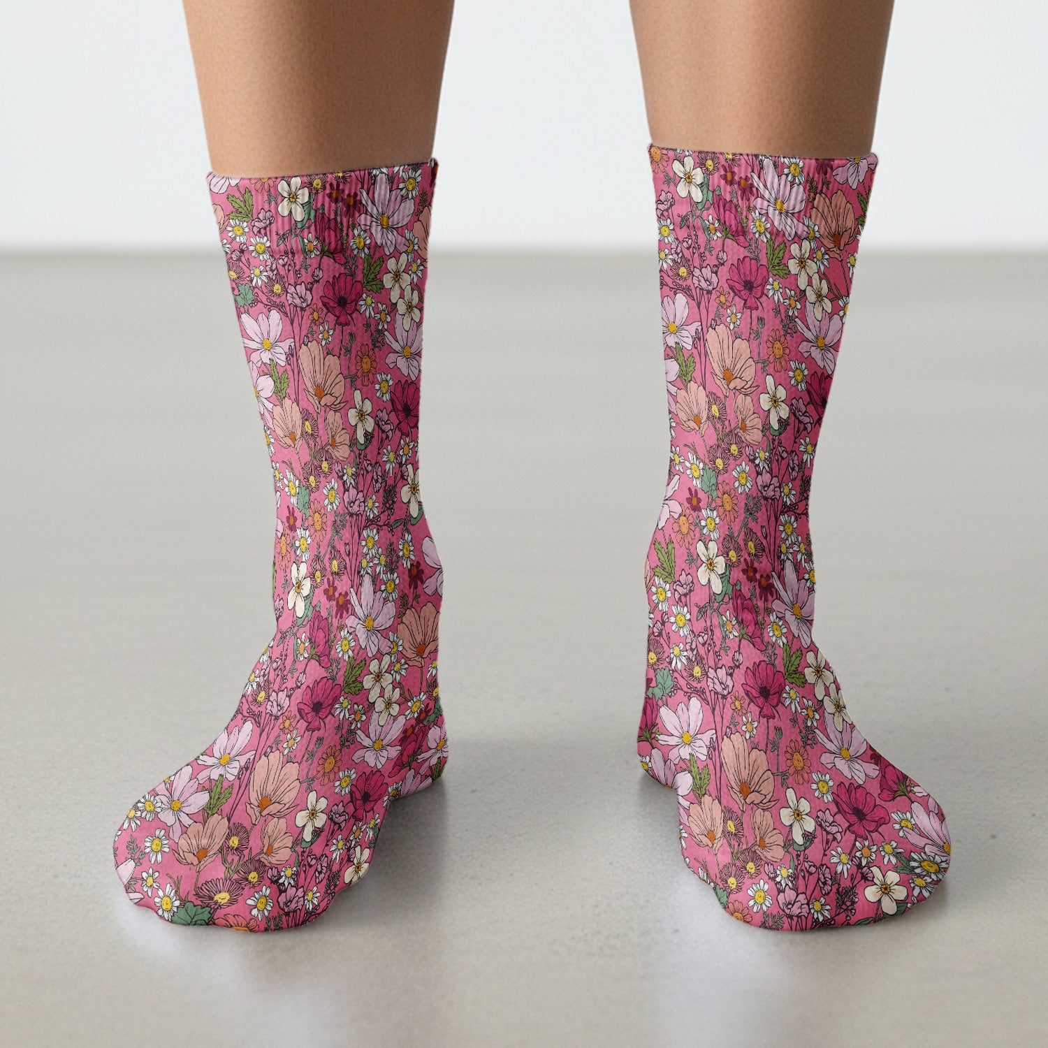 Pink Daisy Wildflower Nurse Pattern Socks, Adult Socks for Men and Women