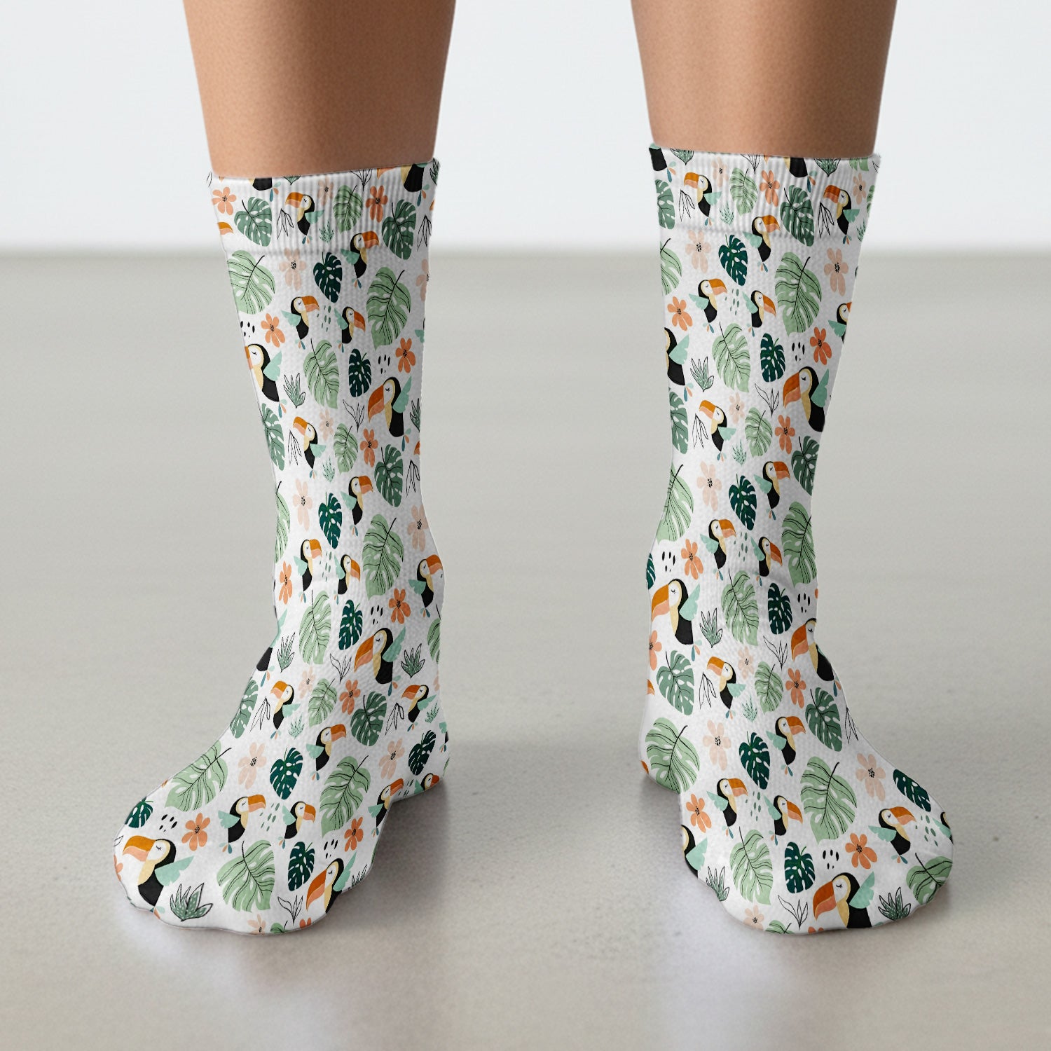 Tropical Toucan Leaf Floral Pattern Socks, Adult Socks for Men and Women