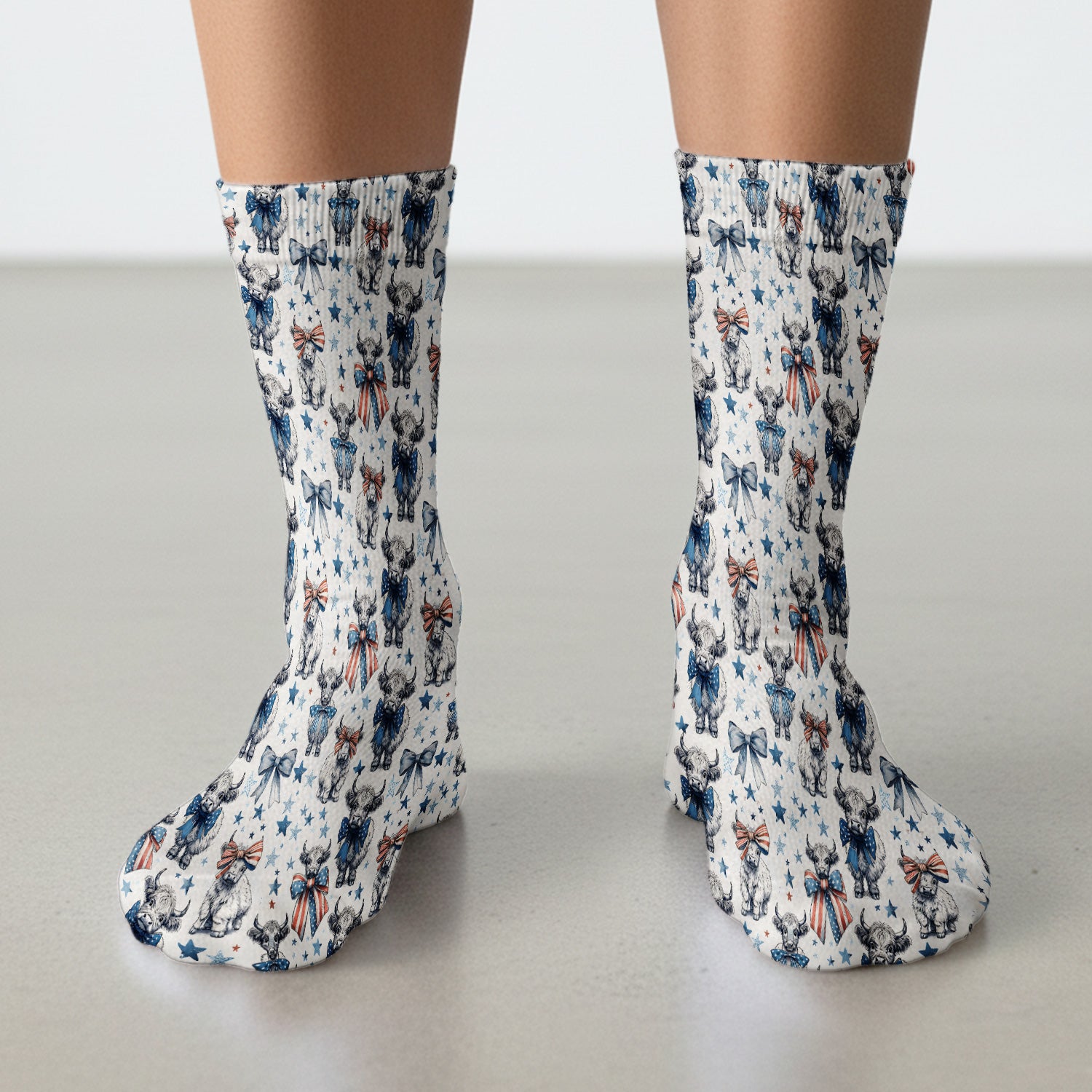 Patriotic Highland Cow Stars Pattern Uniform Socks, Adult Socks for Men and Women
