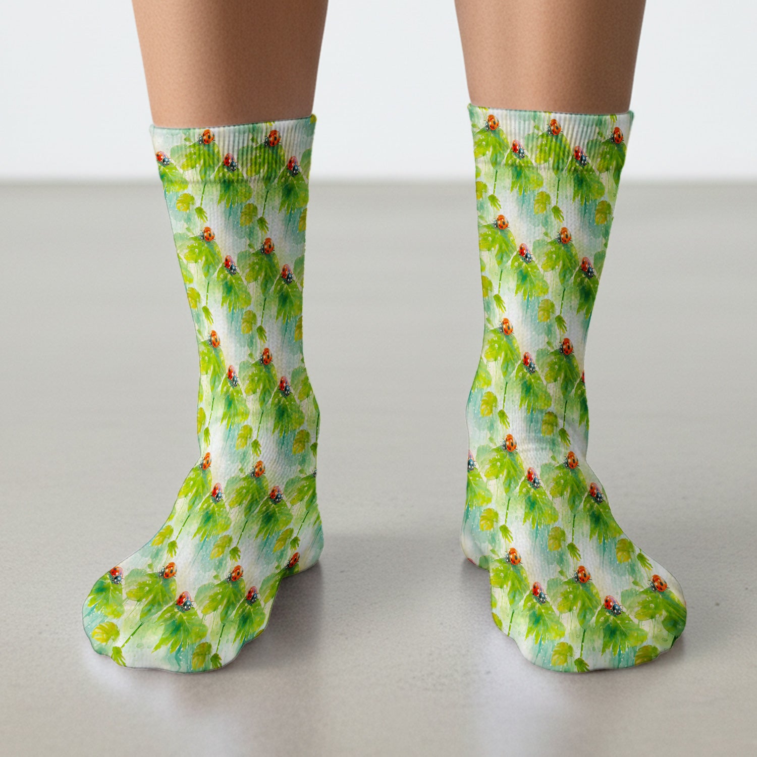 Ladybugs On Rainy Leaves Pattern Socks, Adult Socks for Men and Women