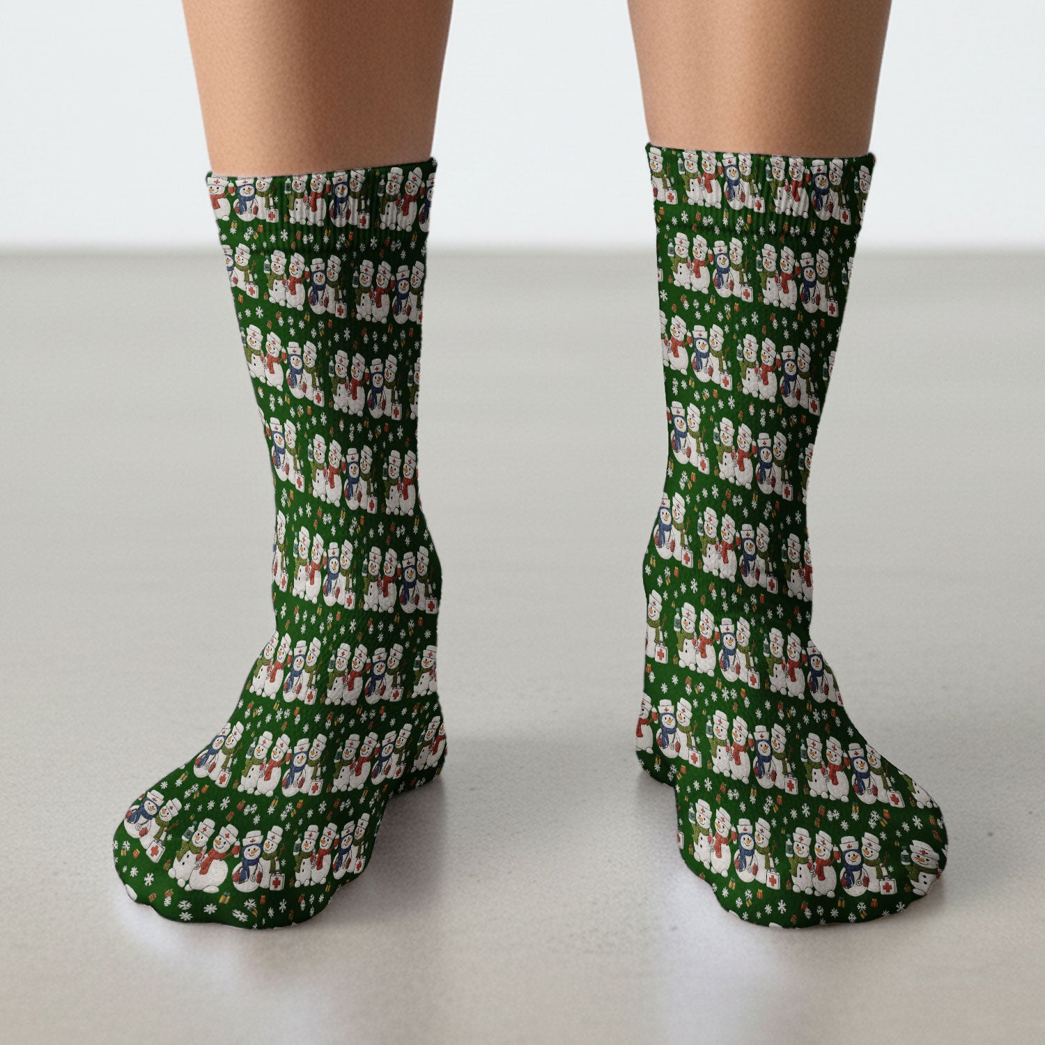 Cute Christmas Snowman Nurse Pattern Print Socks, Adult Socks for Men and Women