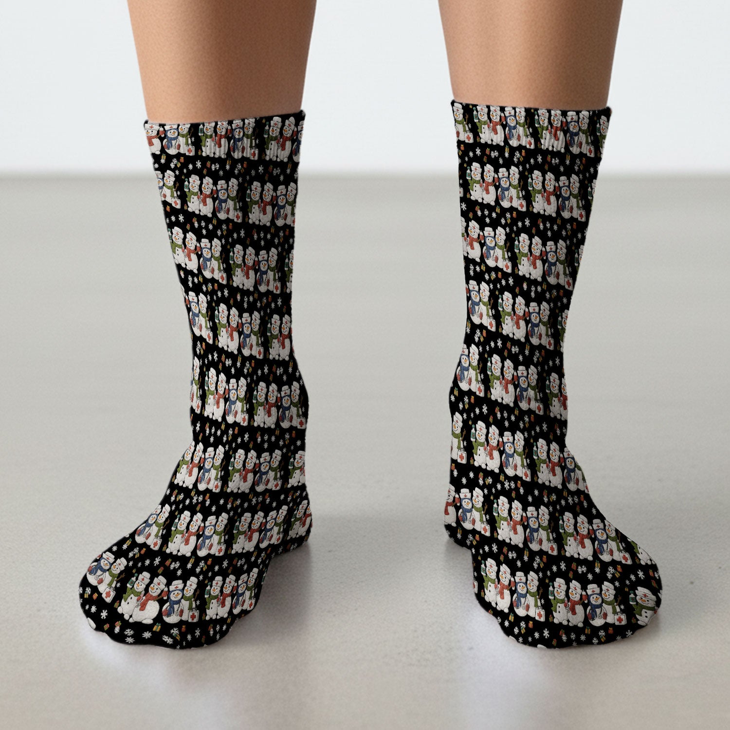 Cute Christmas Snowman Nurse Pattern Print Socks, Adult Socks for Men and Women