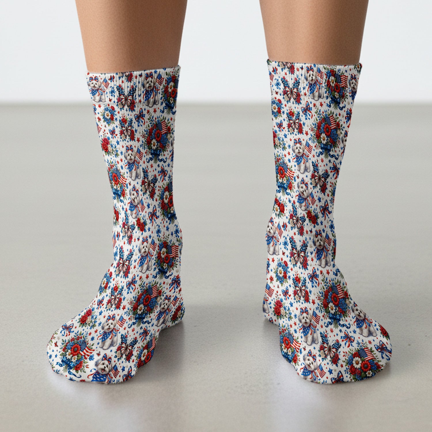 Patriotic Puppy Floral Bouquet Pattern Socks, Adult Socks for Men and Women